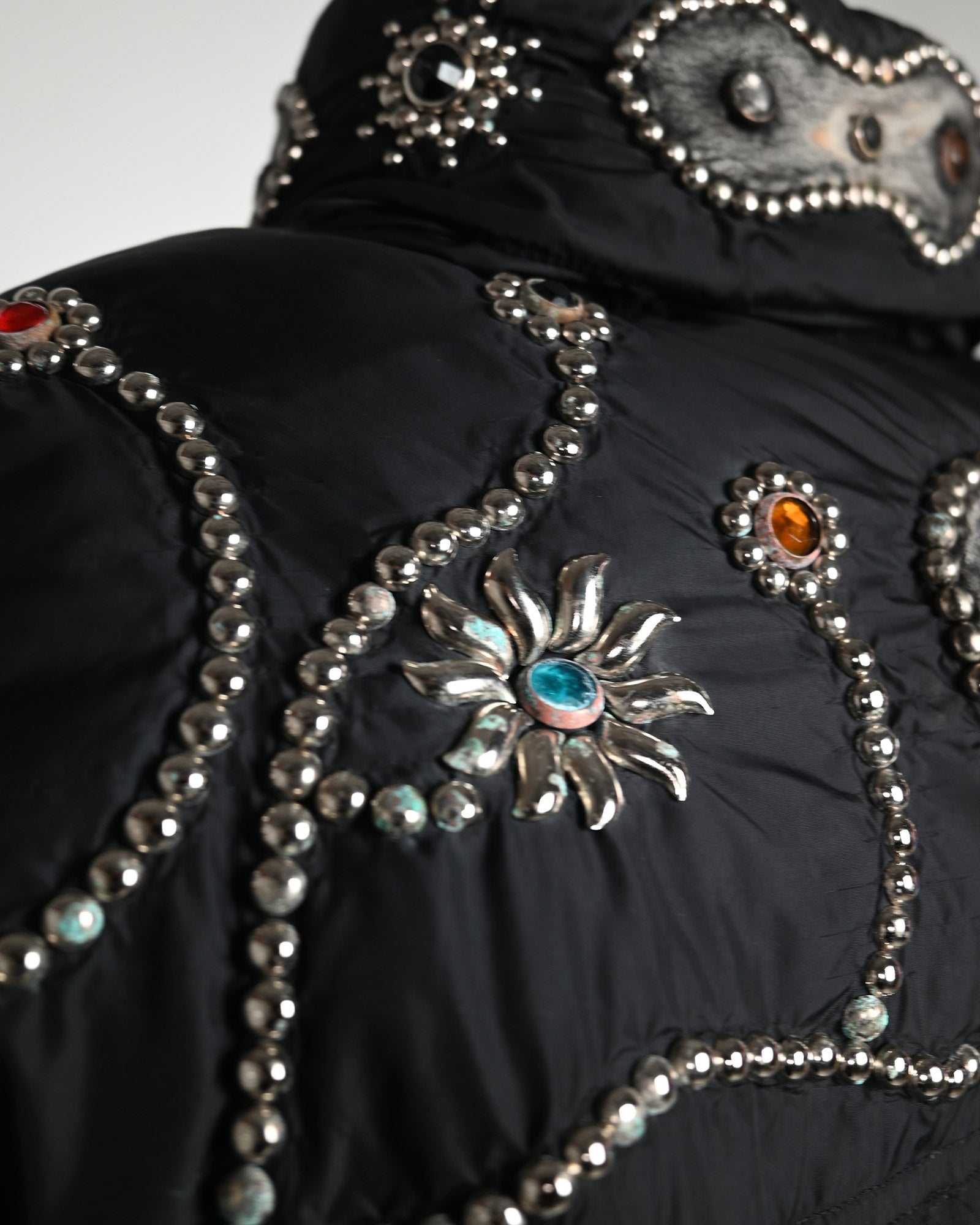 PROLETA RE ART・プロレタ リ アート - ダウンジャケット STUDS CUSTOMIZED VINTAGE DOWN JACKET(XXL) / MULTI