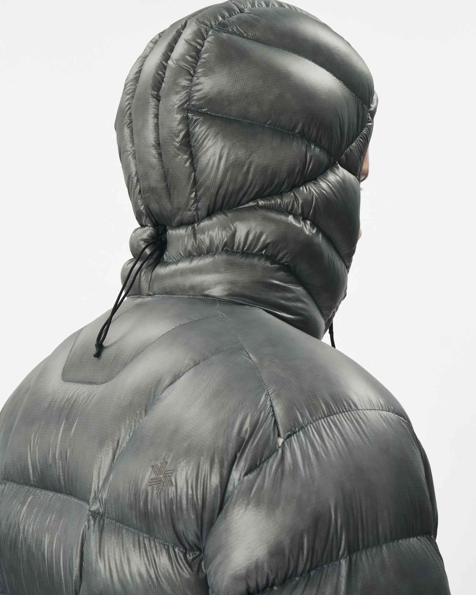 Goldwin・ゴールドウィン - ダウンジャケット CLOUD BULKY DOWN HOODIE / ASPHALT