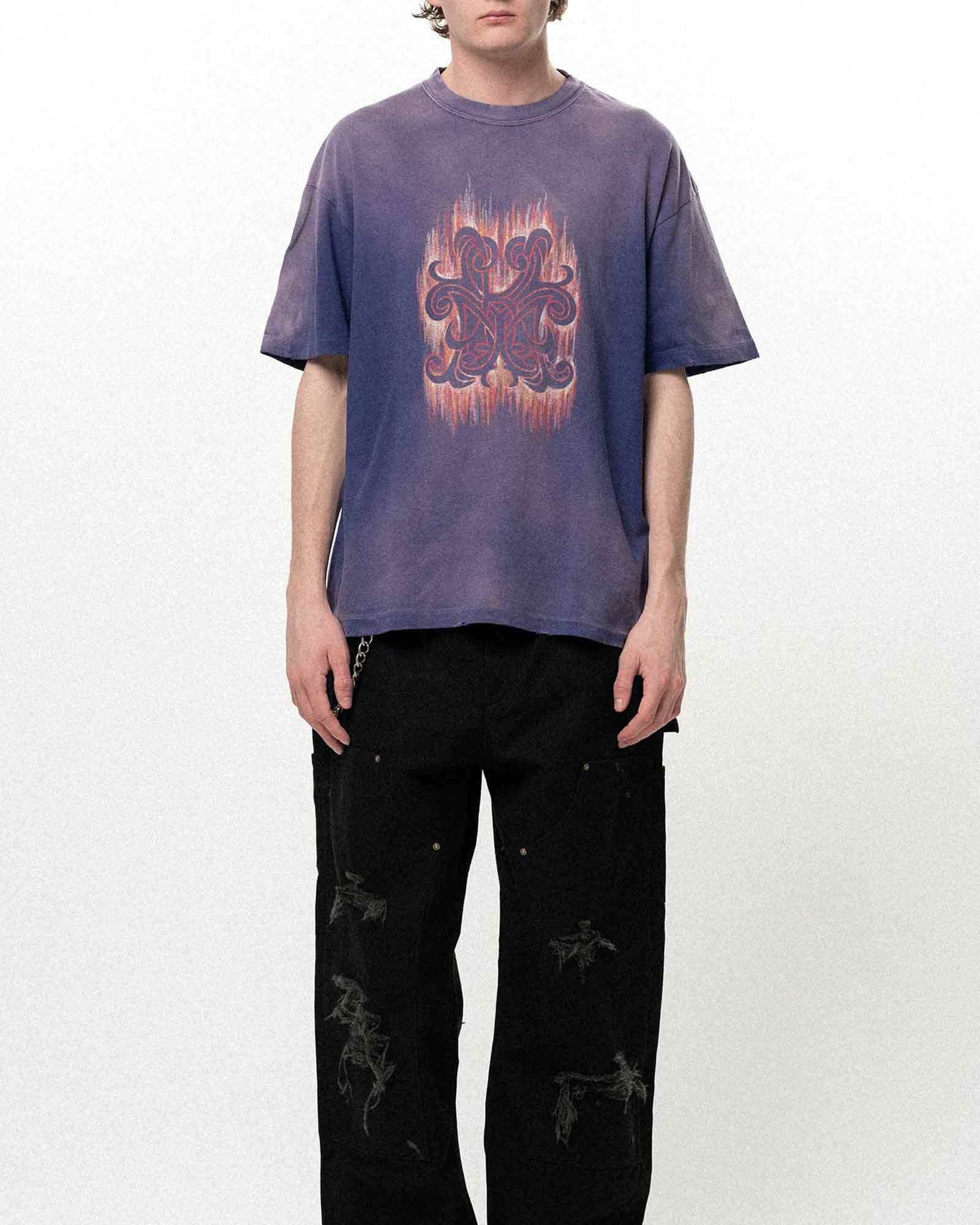 KAMIYA (カミヤ) SS26 “CRAYON FLAME KMY” TEE / NAVY | Detail