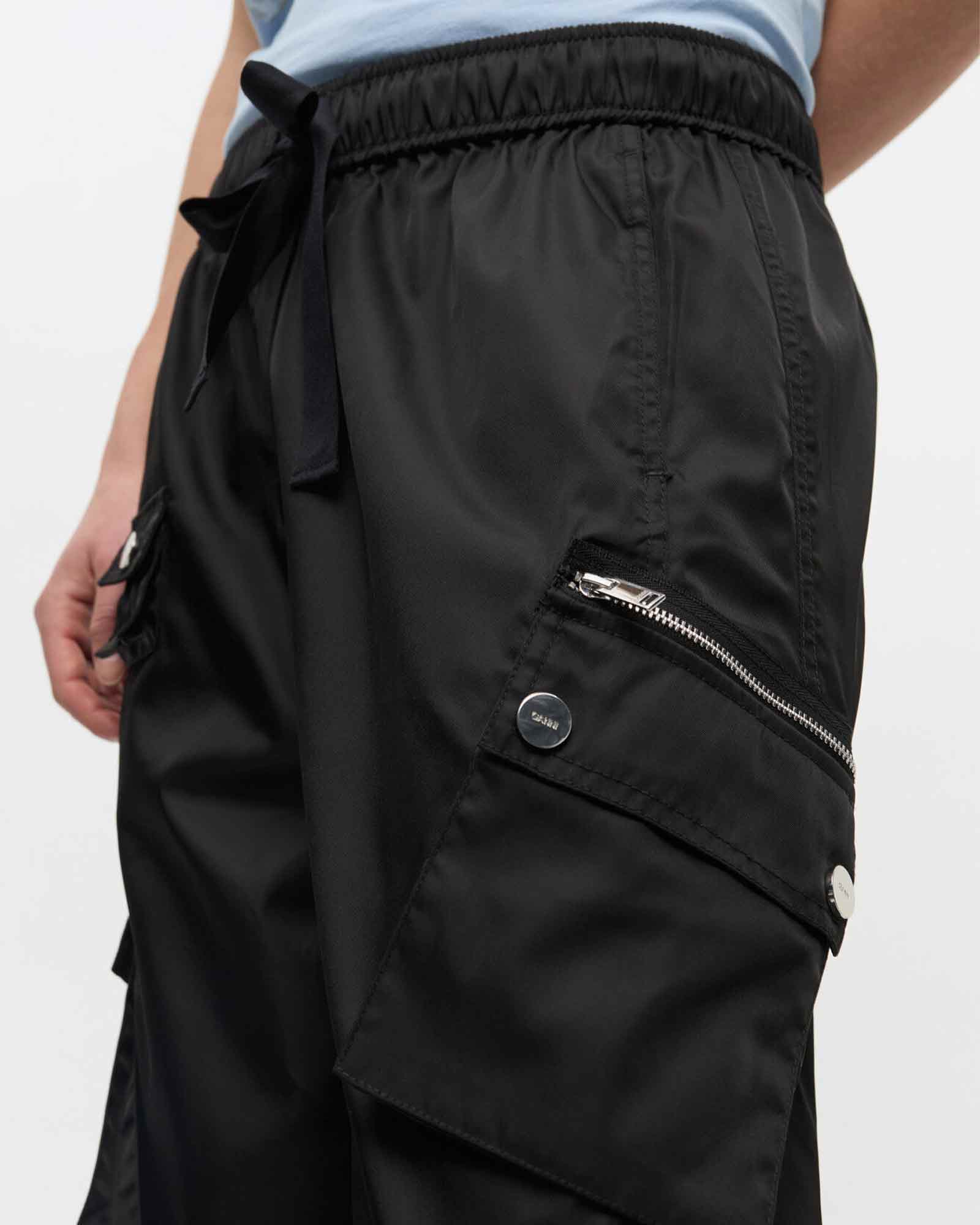GANNI・ガニー - その他パンツ DUCHESSE NYLON OVERSIZED ELASTICATED PANTS / BLACK