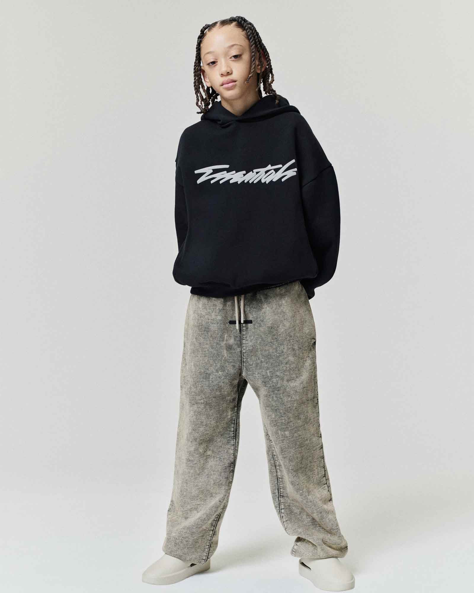 ESSENTIALS KIDS・エッセンシャルズ キッズ -  KIDS CLASSIC RAGLAN HOODIE / VINTAGE BLACK