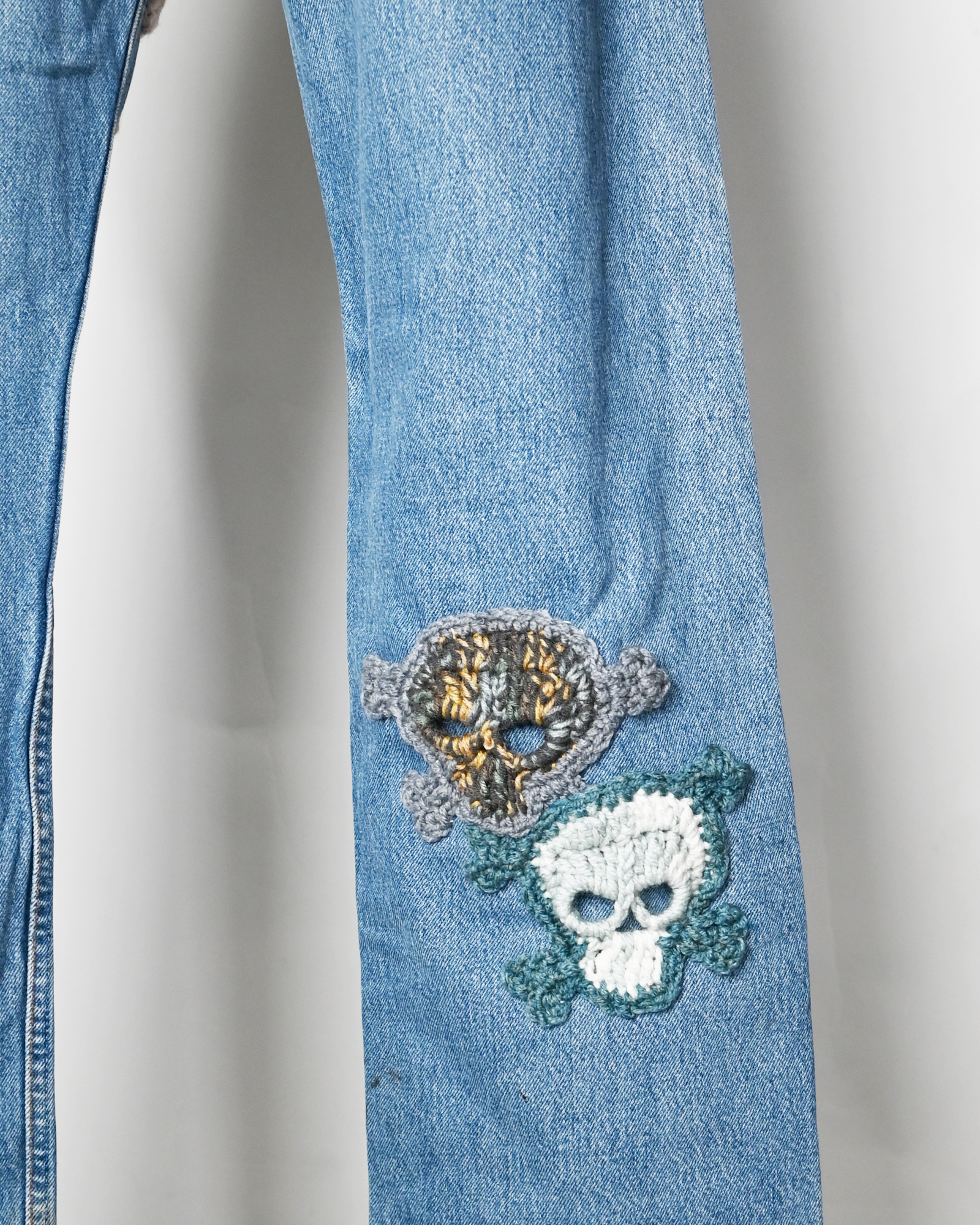 Y.A.R.N.・ヤーン - デニムパンツ Y.A.R.N. SKULL DENIM-8 (W31) / MULTI