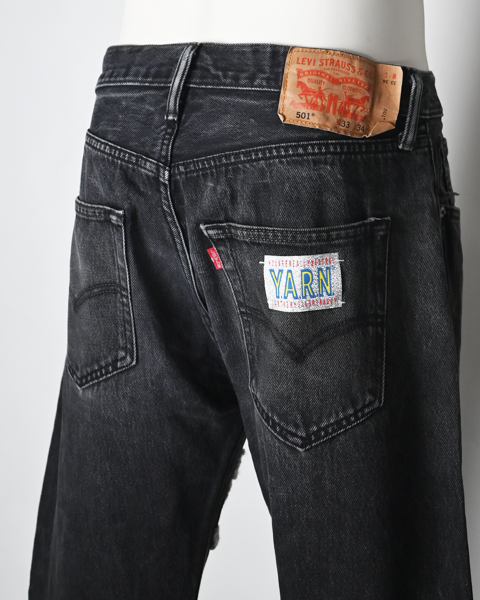 Y.A.R.N.・ヤーン - デニムパンツ Y.A.R.N. SKULL DENIM-7 (W33)/ MULTI