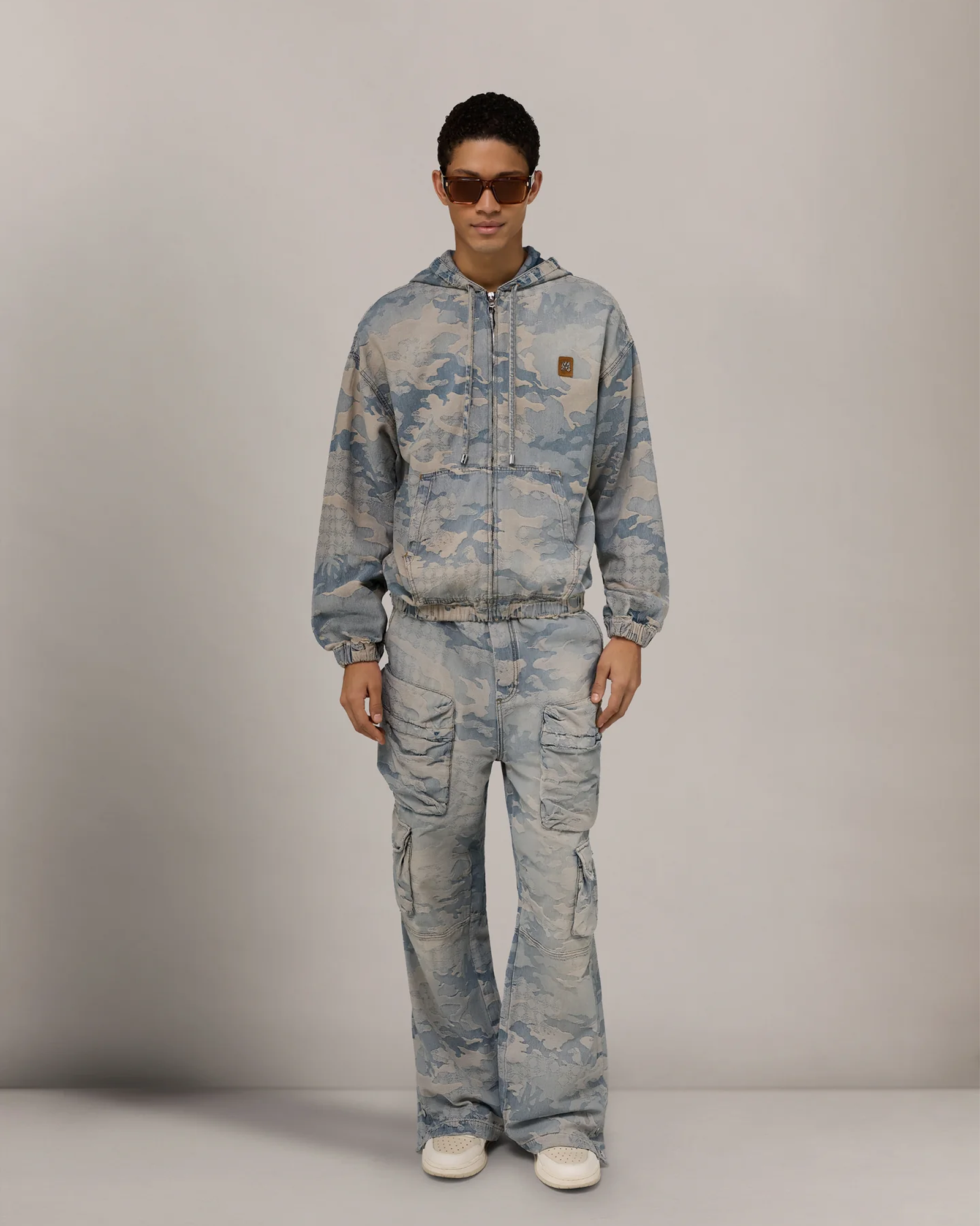 AMIRI・アミリ - トップス "CAMO JACQ DNM ZIP HOODIE JKT" / CAMO INDIGO