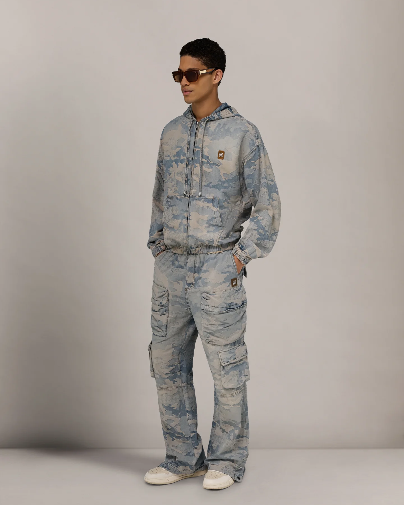 AMIRI・アミリ - トップス "CAMO JACQ DNM ZIP HOODIE JKT" / CAMO INDIGO