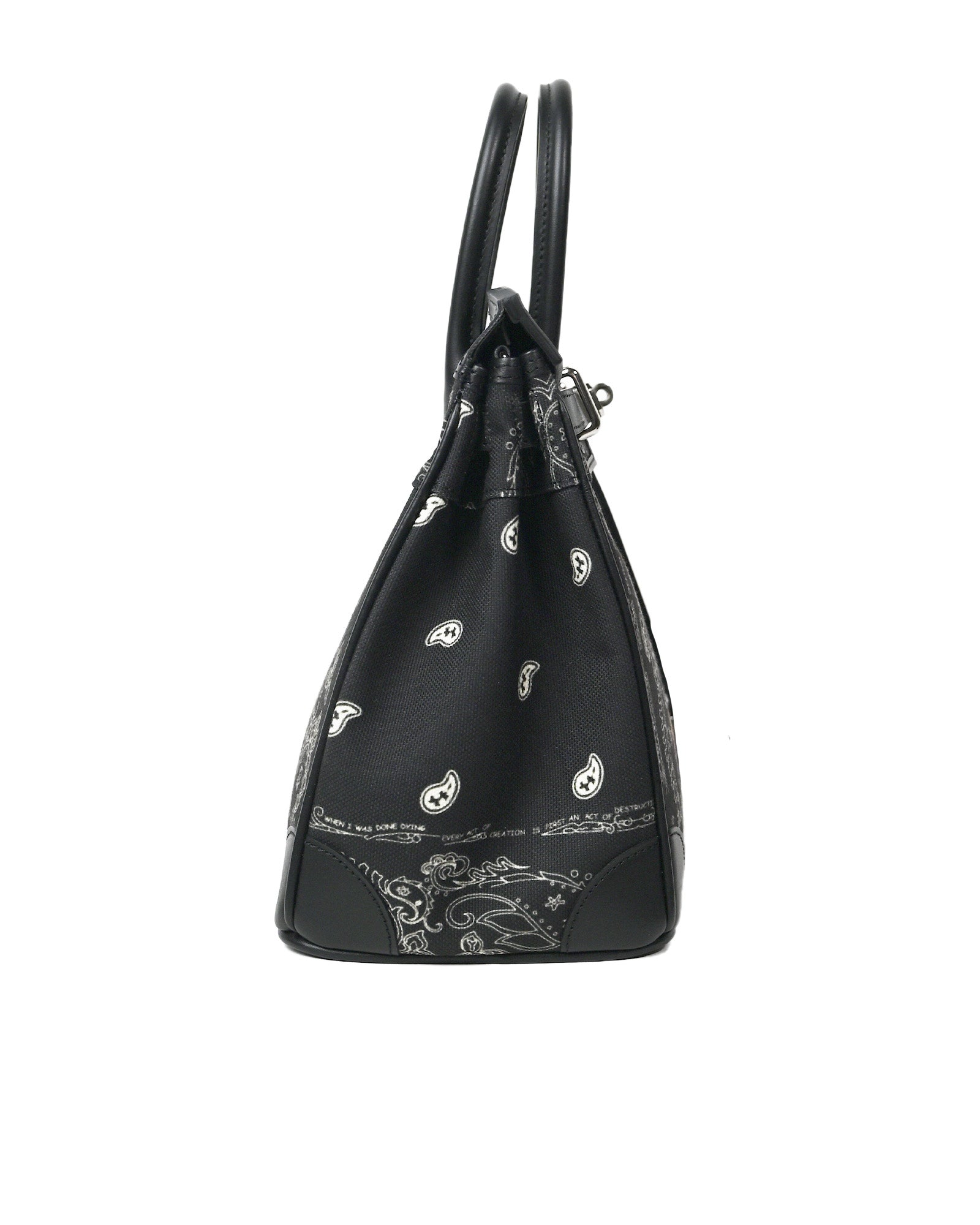 THE WORLD IS YOURS (ザ ワールド イズ ユアーズ) SIGNATURE BAG 