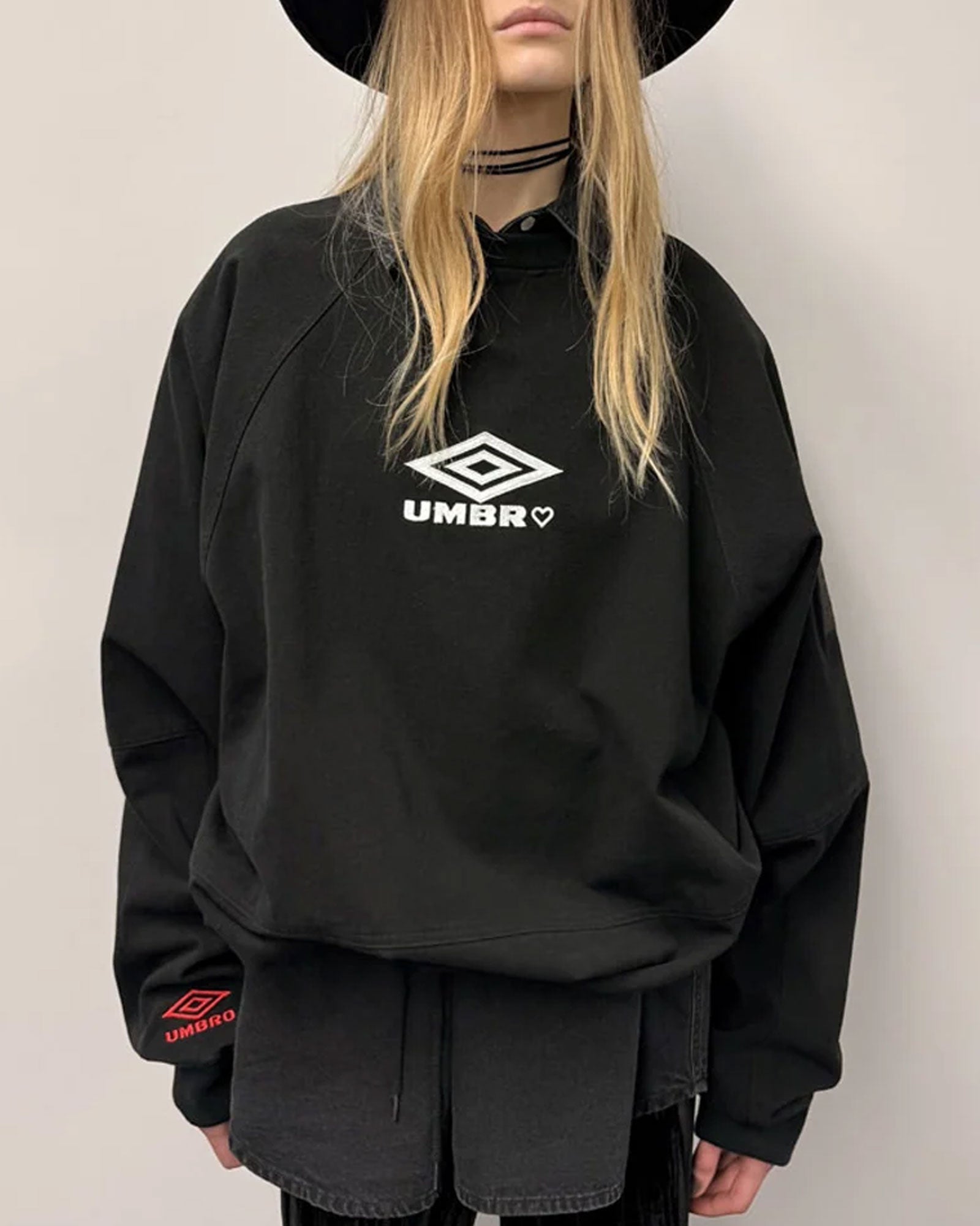 BASICKS × UMBRO PULLOVER / BLACK