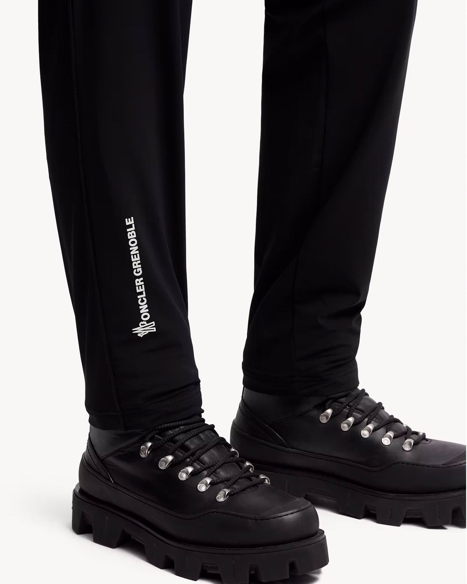 MONCLER GRENOBLE・モンクレール グルノーブル - その他パンツ TROUSERS / BLACK