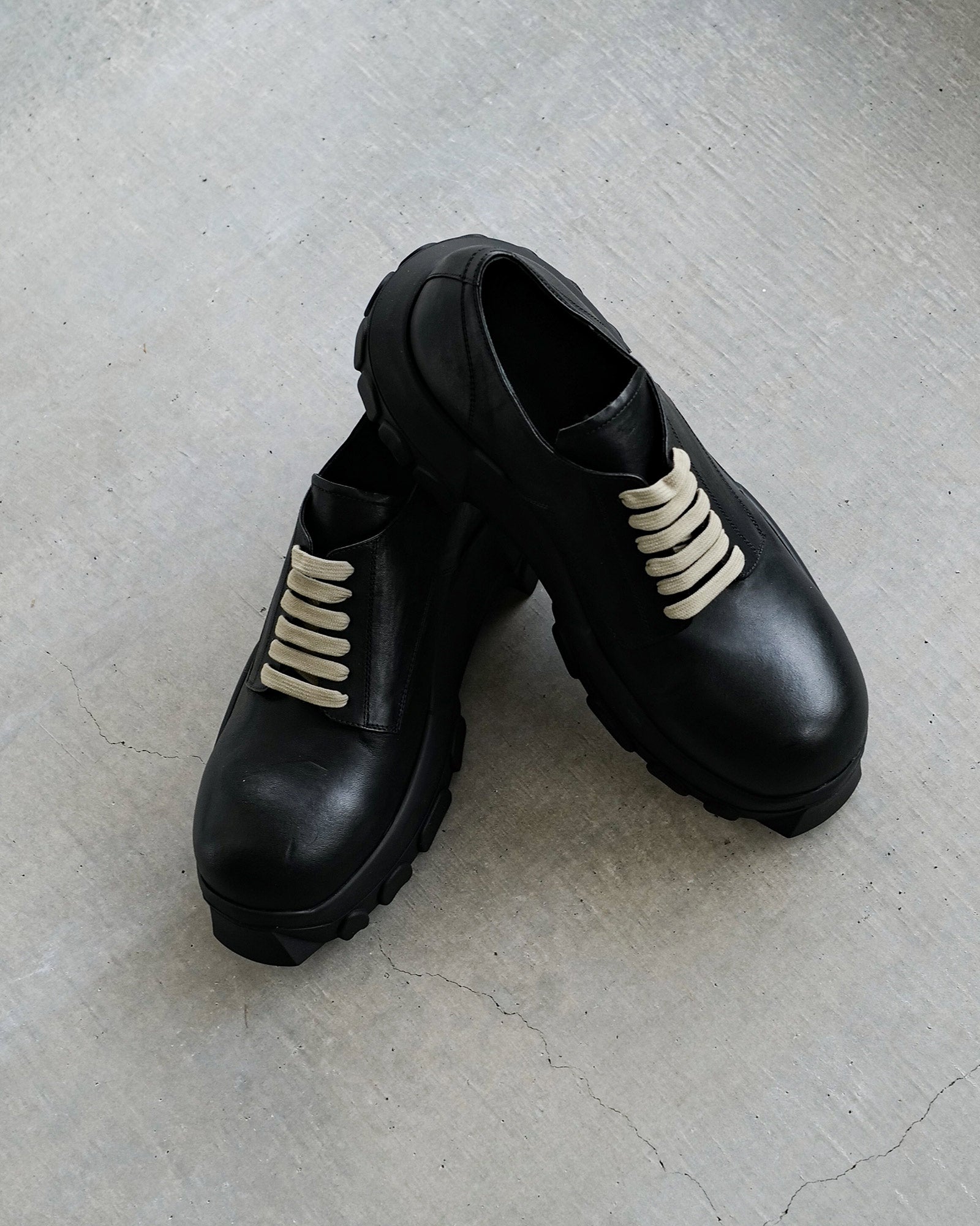 RICK OWENS・リック オウエンス - ローカットスニーカー LACEUP BOZO TRACTOR / BLACK/BLACK