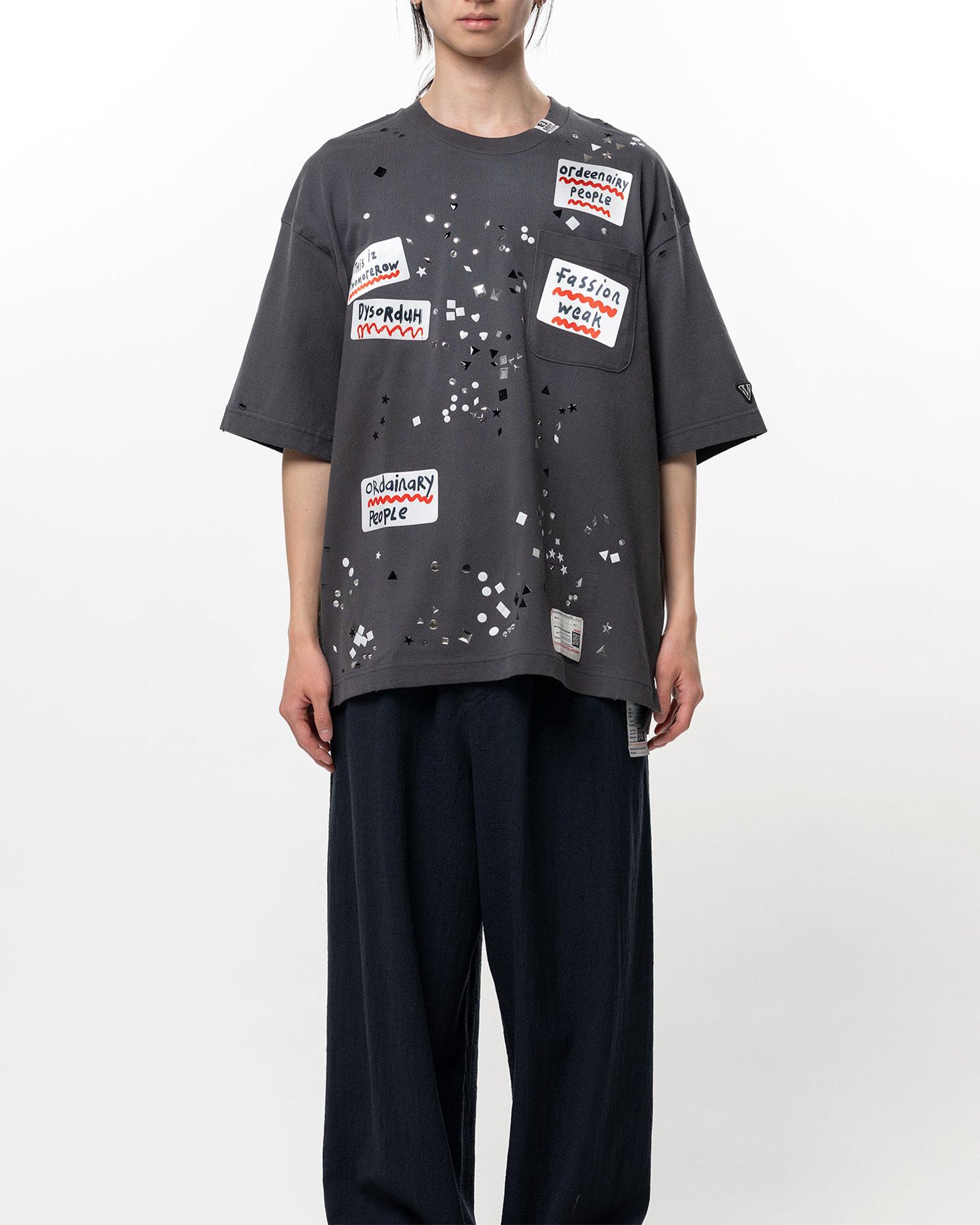 MIHARA YASUHIRO(ミハラヤスヒロ) 26SS EMBELLISHED STICKER TEE 