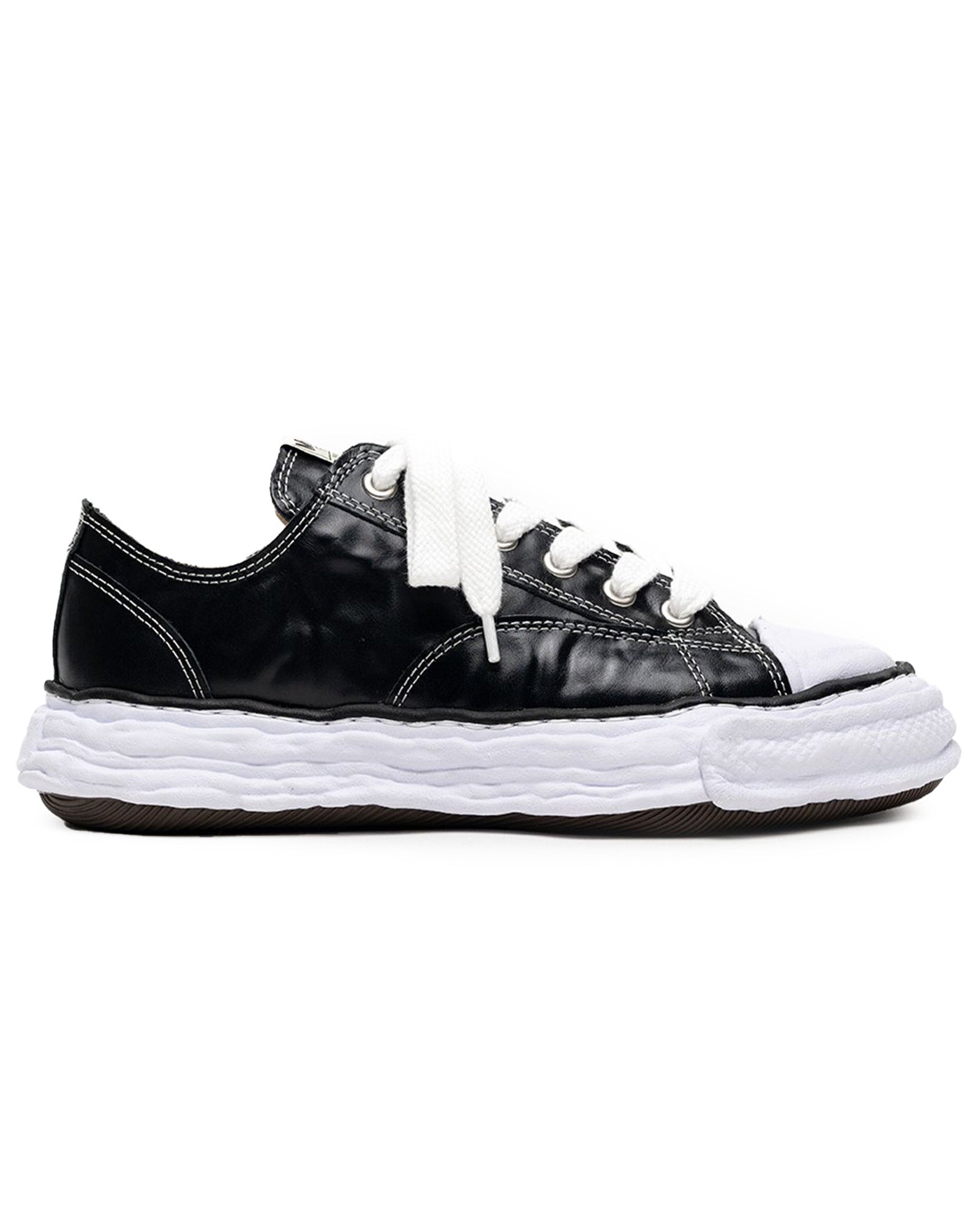 MIHARA YASUHIRO・Yasuhiro Mihara -  PETERSON23 WRINKLED LEATHER LOW-TOP SNEAKERS / BLACK