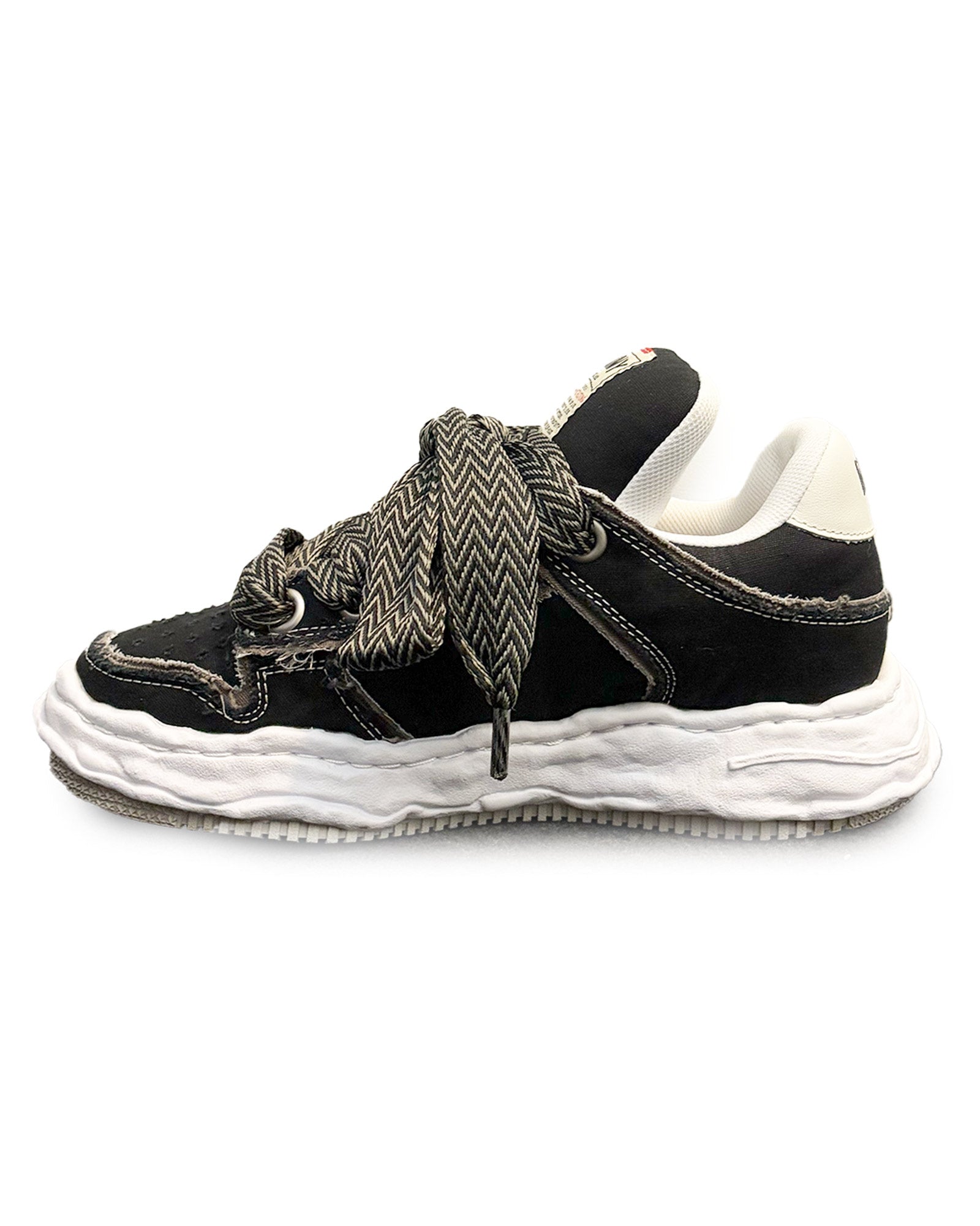 MIHARA YASUHIRO・ミハラヤスヒロ - ローカットスニーカー WAYNE PUFFER PATTERNED LACE LOW-TOP SNEAKERS / BLACK