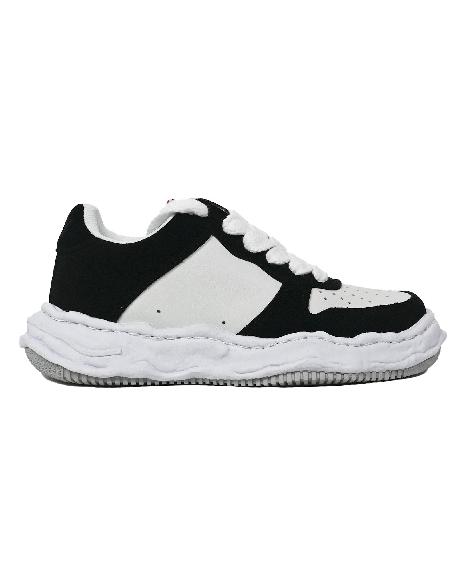 MIHARA YASUHIRO・ミハラヤスヒロ - ローカットスニーカー WAYNE / ORIGINAL SOLE SUEDE LOW-TOP SNEAKER / BLK/WHT