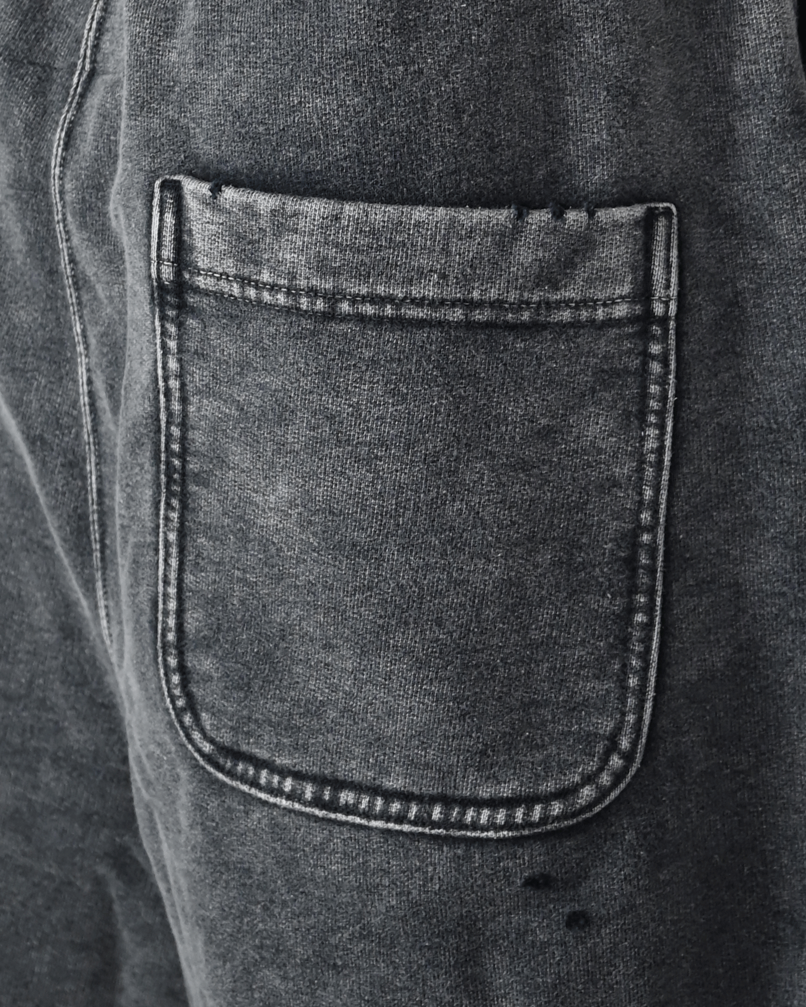 MIHARA YASUHIRO・ミハラヤスヒロ - スウェットパンツ BLEACHED SWEAT SHORTS / BLACK