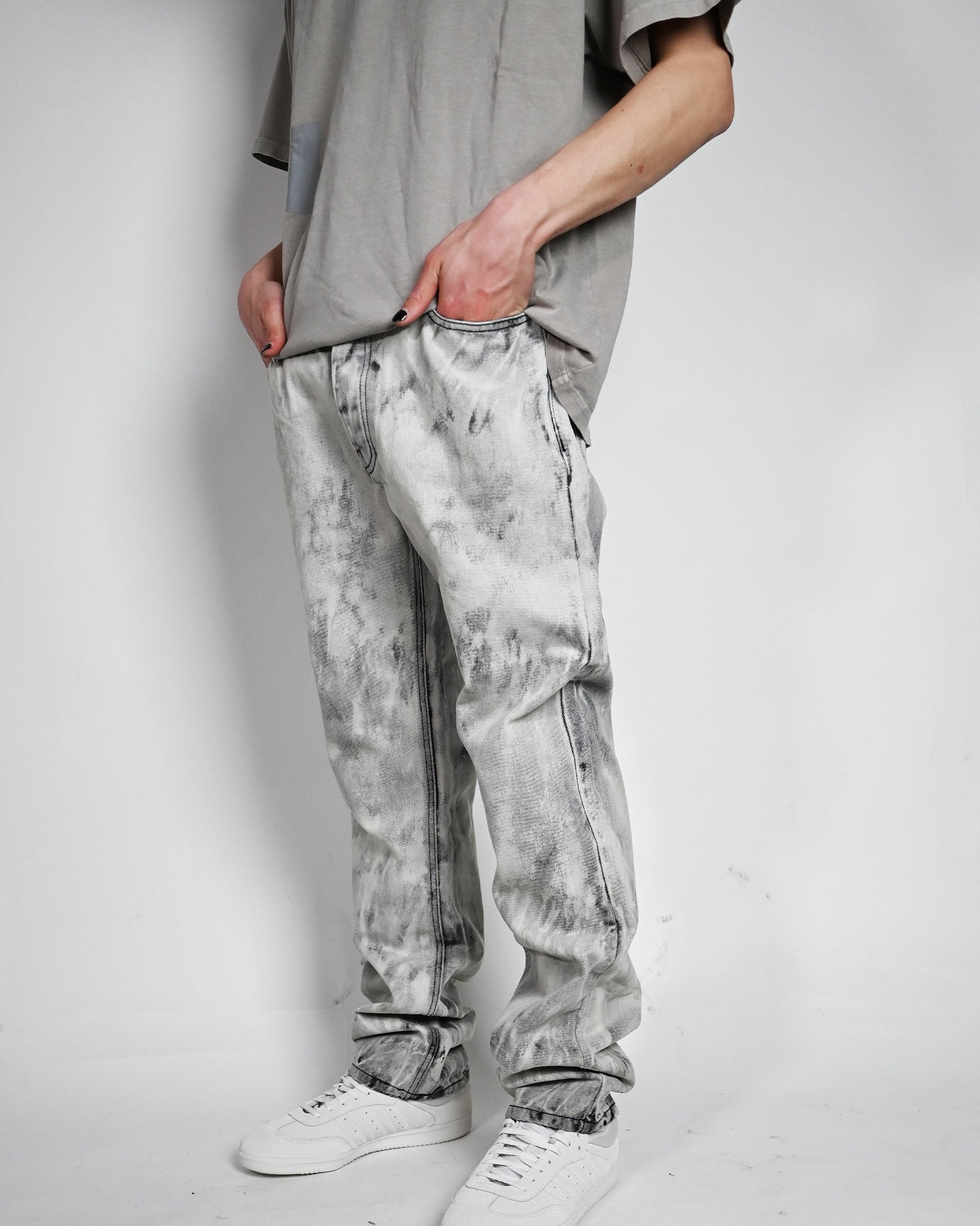 ALEXANDER DIGENOVA・アレキサンダー・ディジェノバ - デニムパンツ BLEACH STRAIGHT LEG PANT / BLEACH