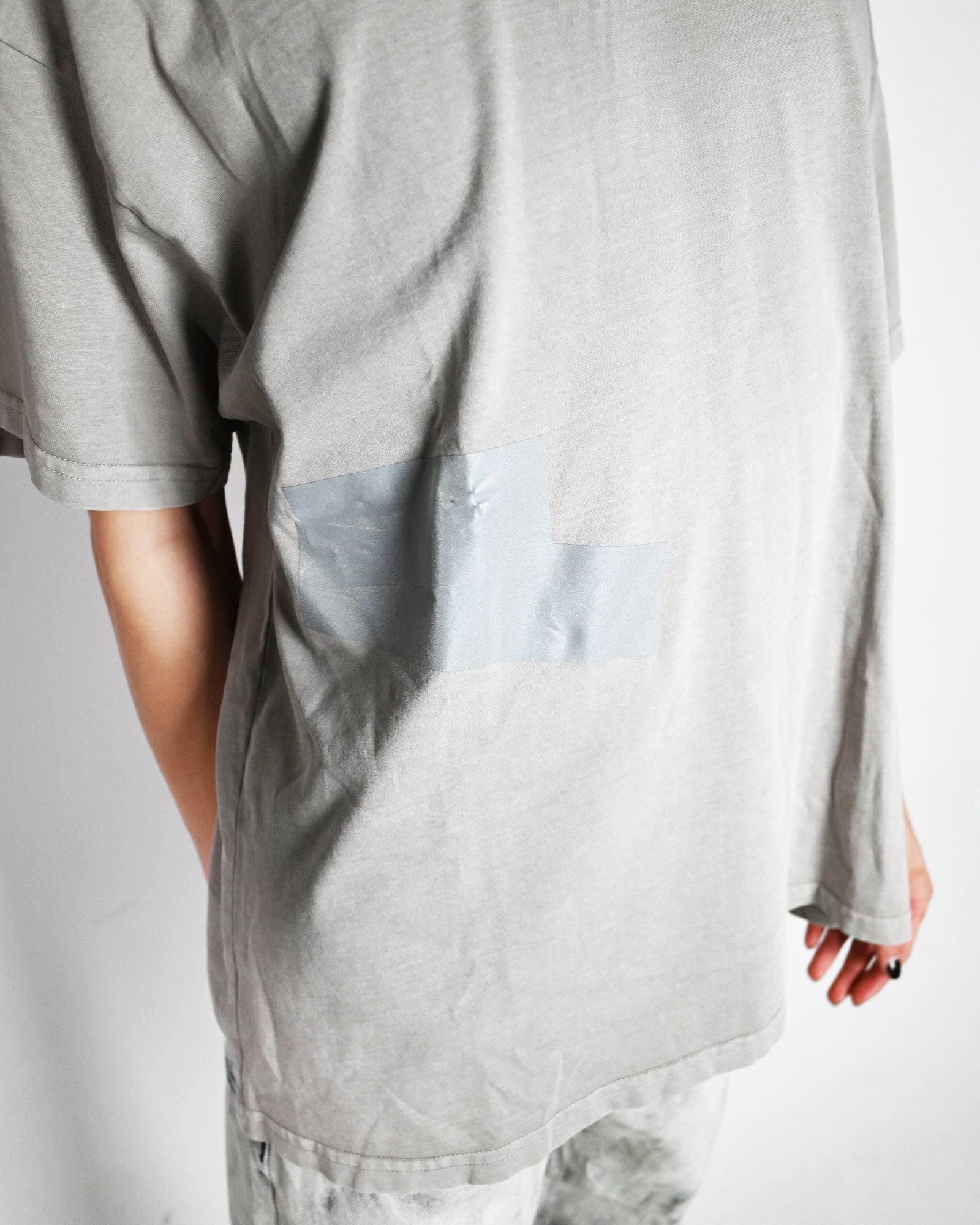 ALEXANDER DIGENOVA・アレキサンダー・ディジェノバ - Tシャツ・カットソー TAPED PATCH T-SHIRT / LIGHT GREY