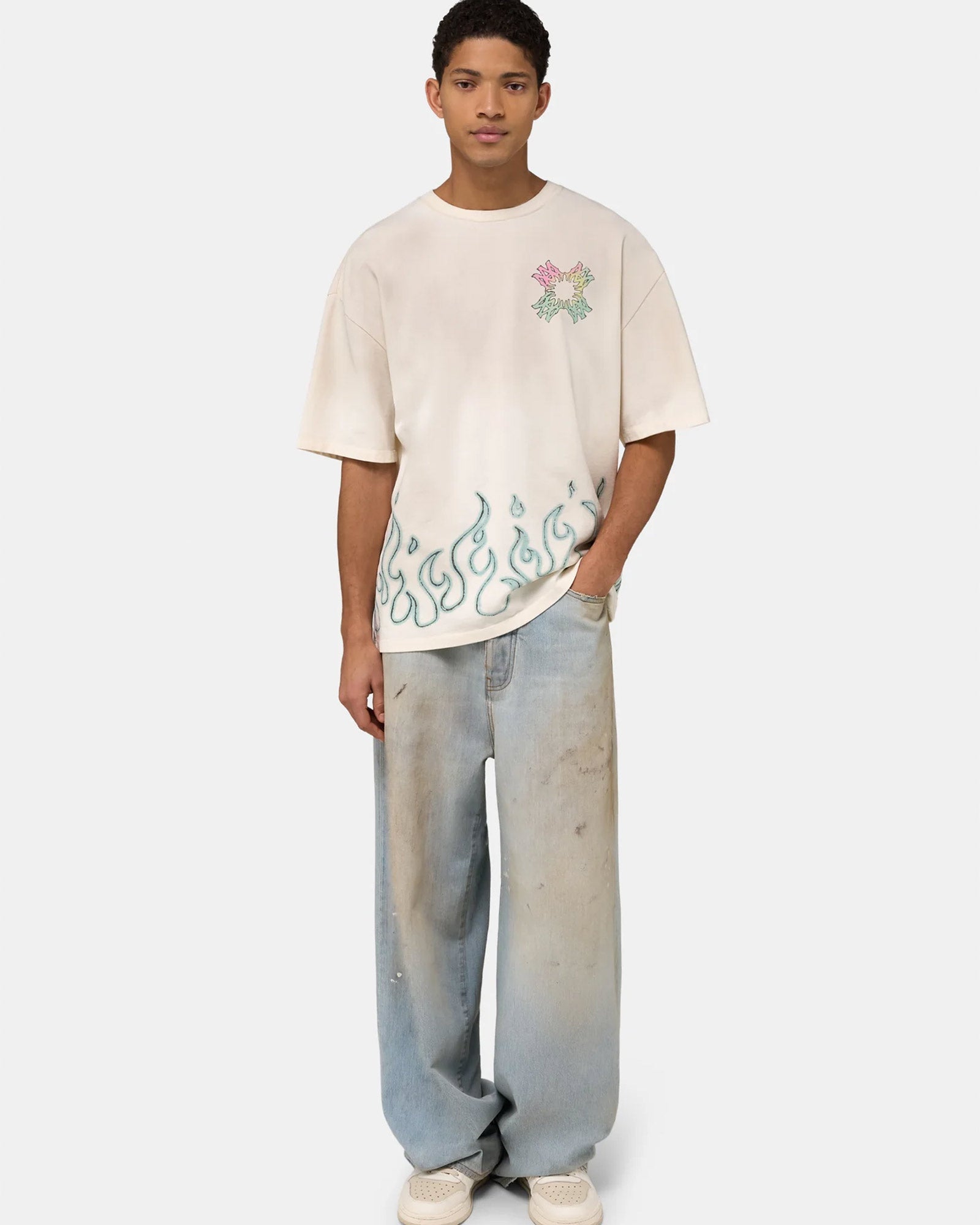 AMIRI・アミリ - トップス MA QUAD FLAMES LJ SKATE TEE
/  IVORY