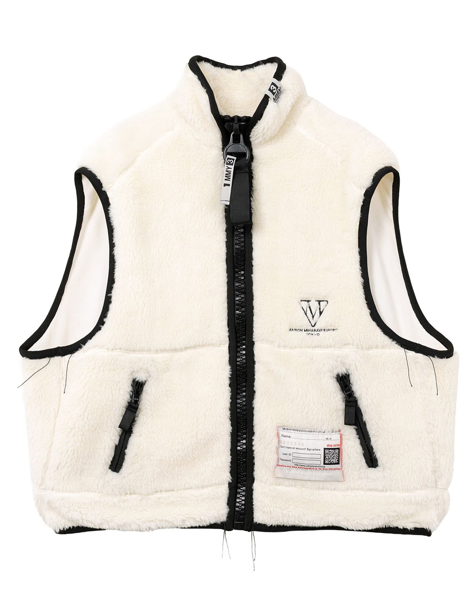 AMATEUR SEWN LIKE BOA VEST / WHITE