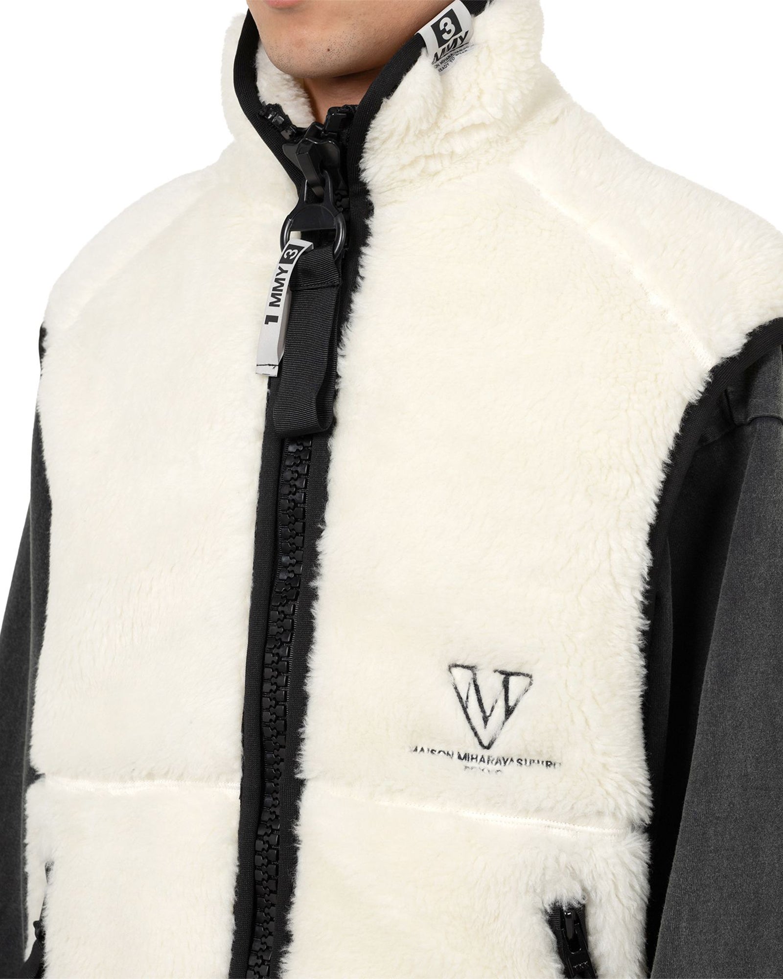 MIHARA YASUHIRO・ミハラヤスヒロ - ベスト AMATEUR SEWN LIKE BOA VEST / WHITE