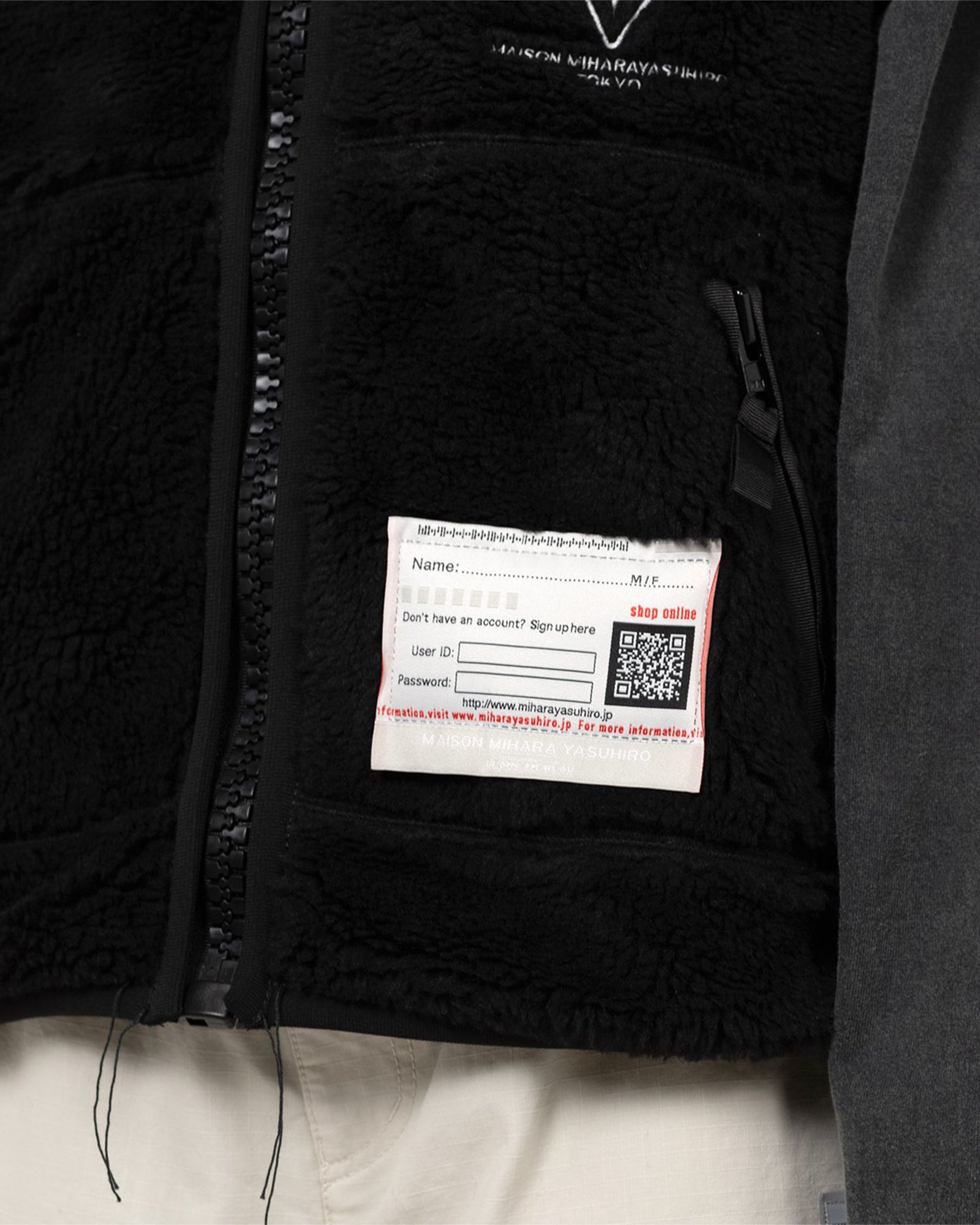 MIHARA YASUHIRO・ミハラヤスヒロ - ベスト AMATEUR SEWN LIKE BOA VEST / BLACK