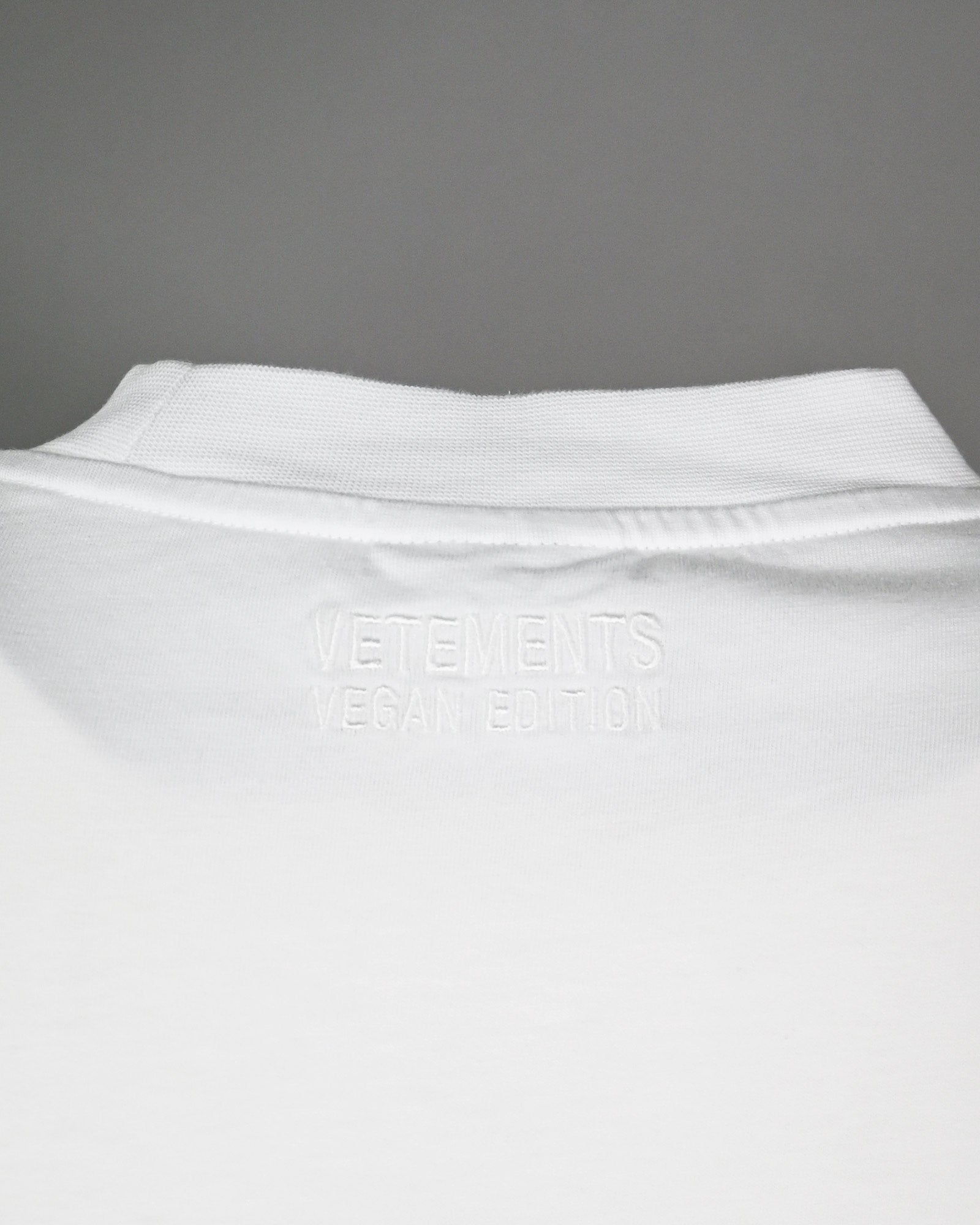 VETEMENTS・ヴェトモン - Tシャツ・カットソー BE YOURSELF OVERSIZED T-SHIRT / WHITE
