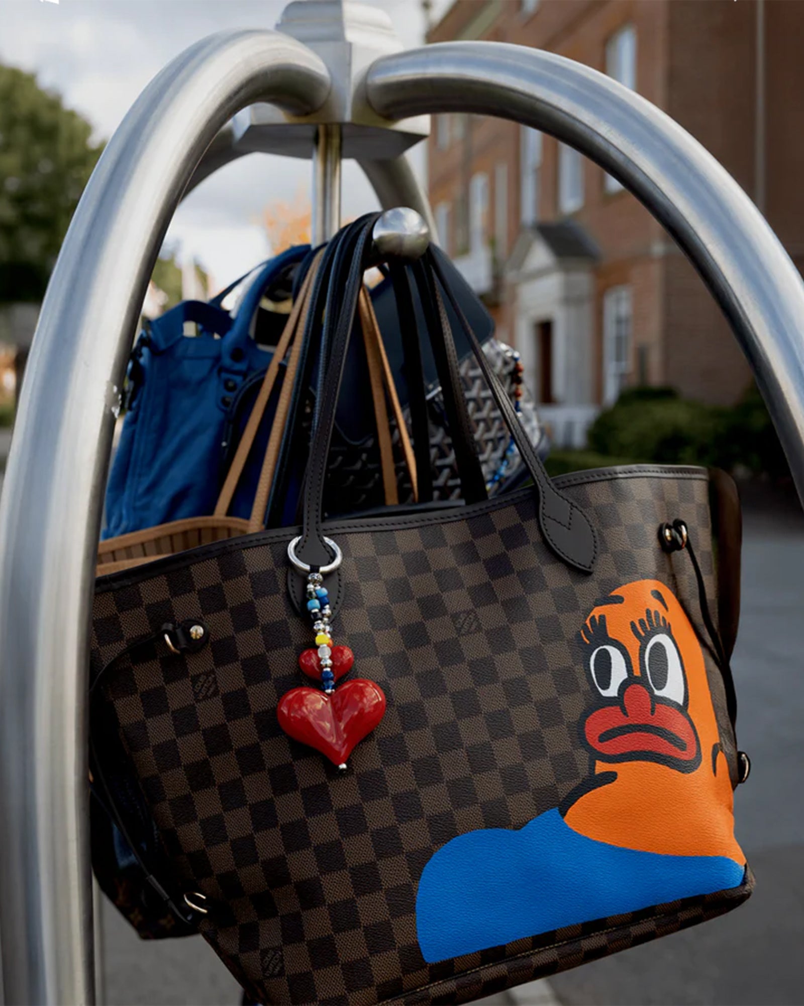 String Ting・ストリング ティング - スマホアクセサリー BIG LOVE SHORTY BAG CHARM / RED