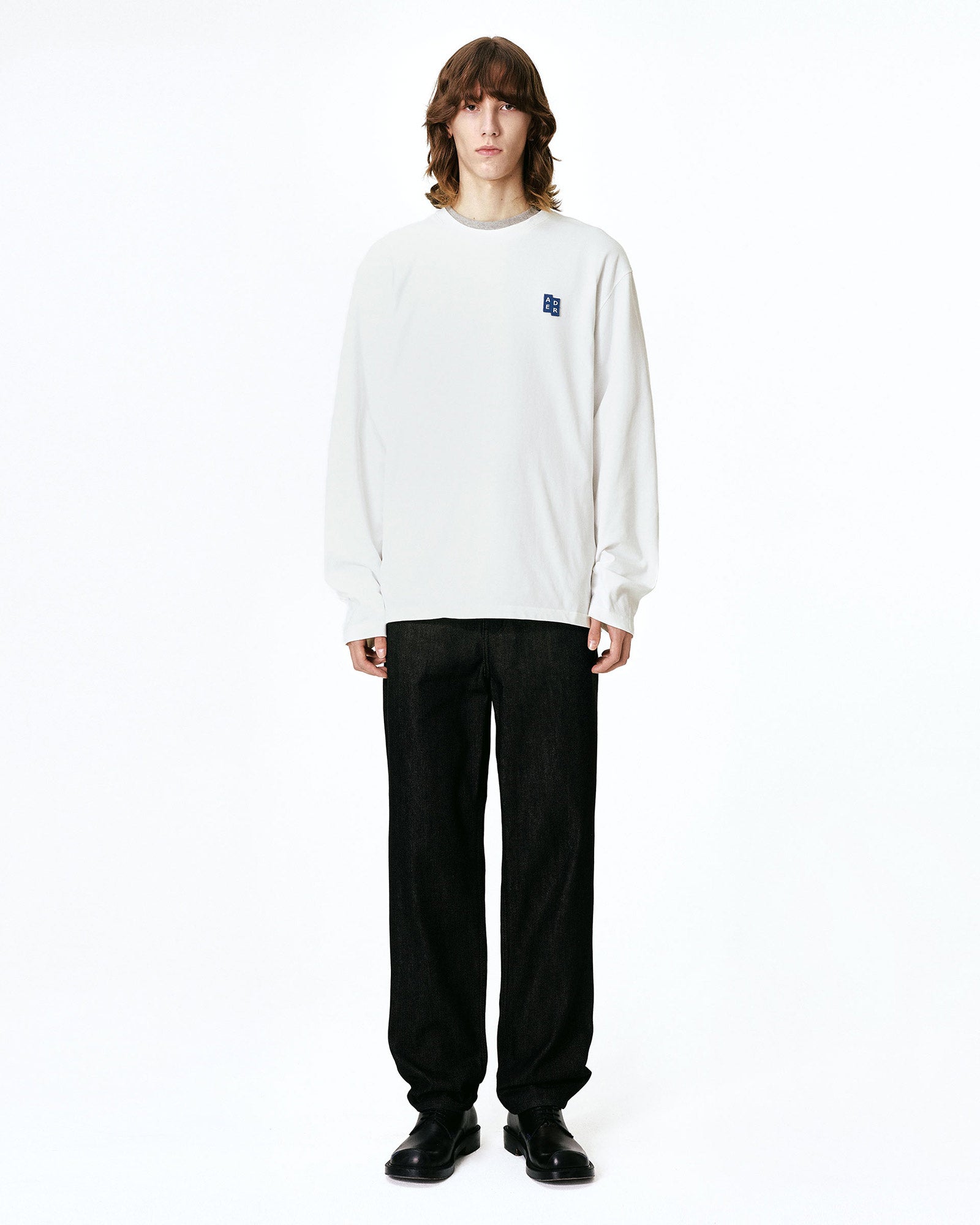 Ader Error・アーダーエラー - L/S Tシャツ BL TAG LS T-SHIRT 01 / OFF WHITE