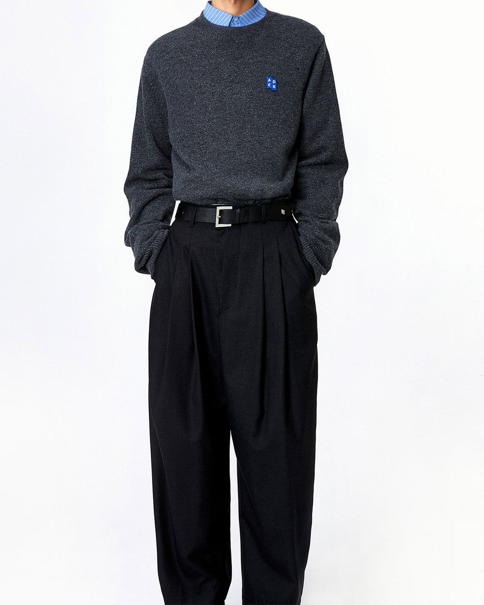 Ader Error・アーダーエラー - ニット・セーター BL TAG KNIT 01 / GREY