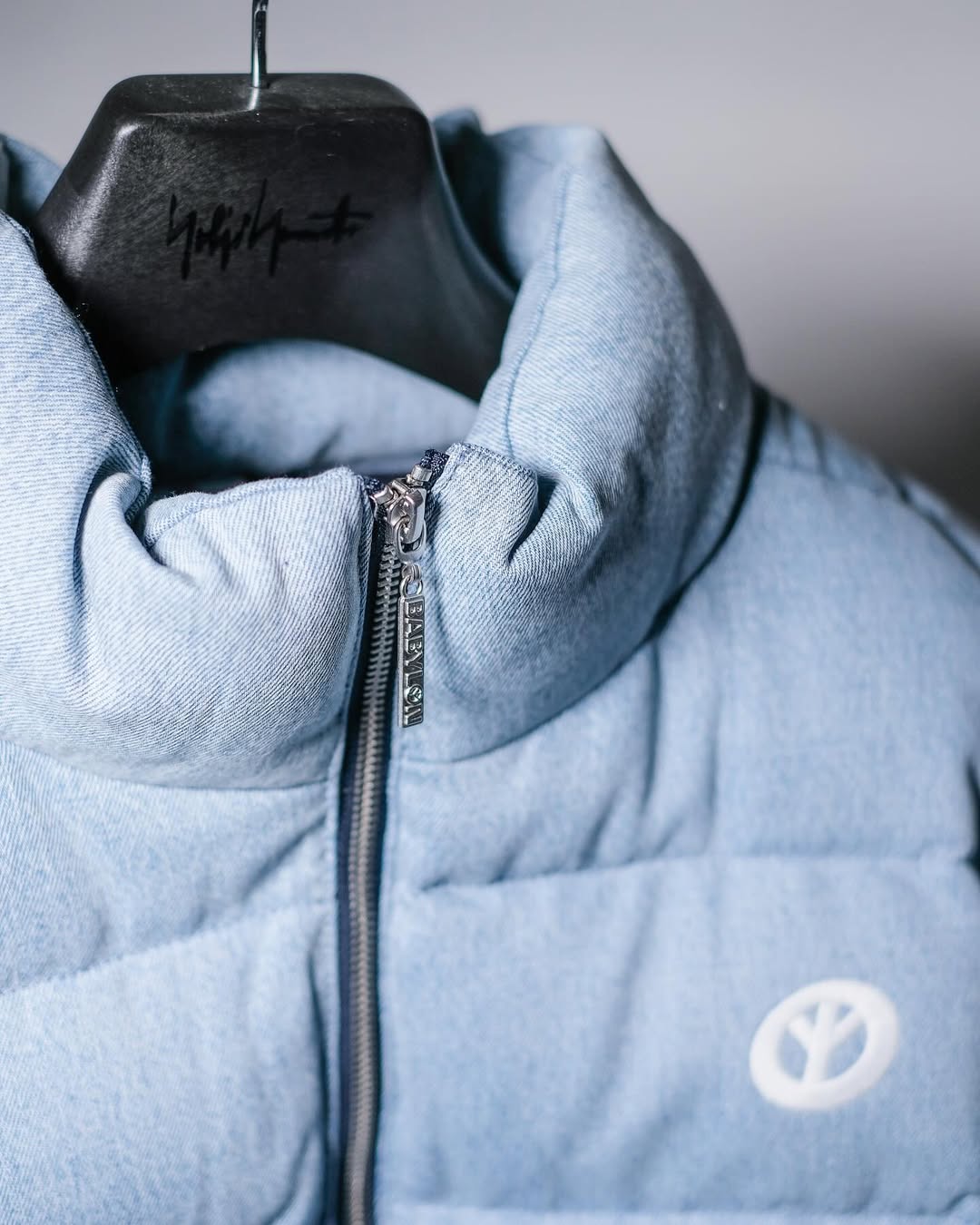 BABYLON LA・バビロンエルエー - ダウンジャケット BB DENIM PUFFER JACKET / BLUE