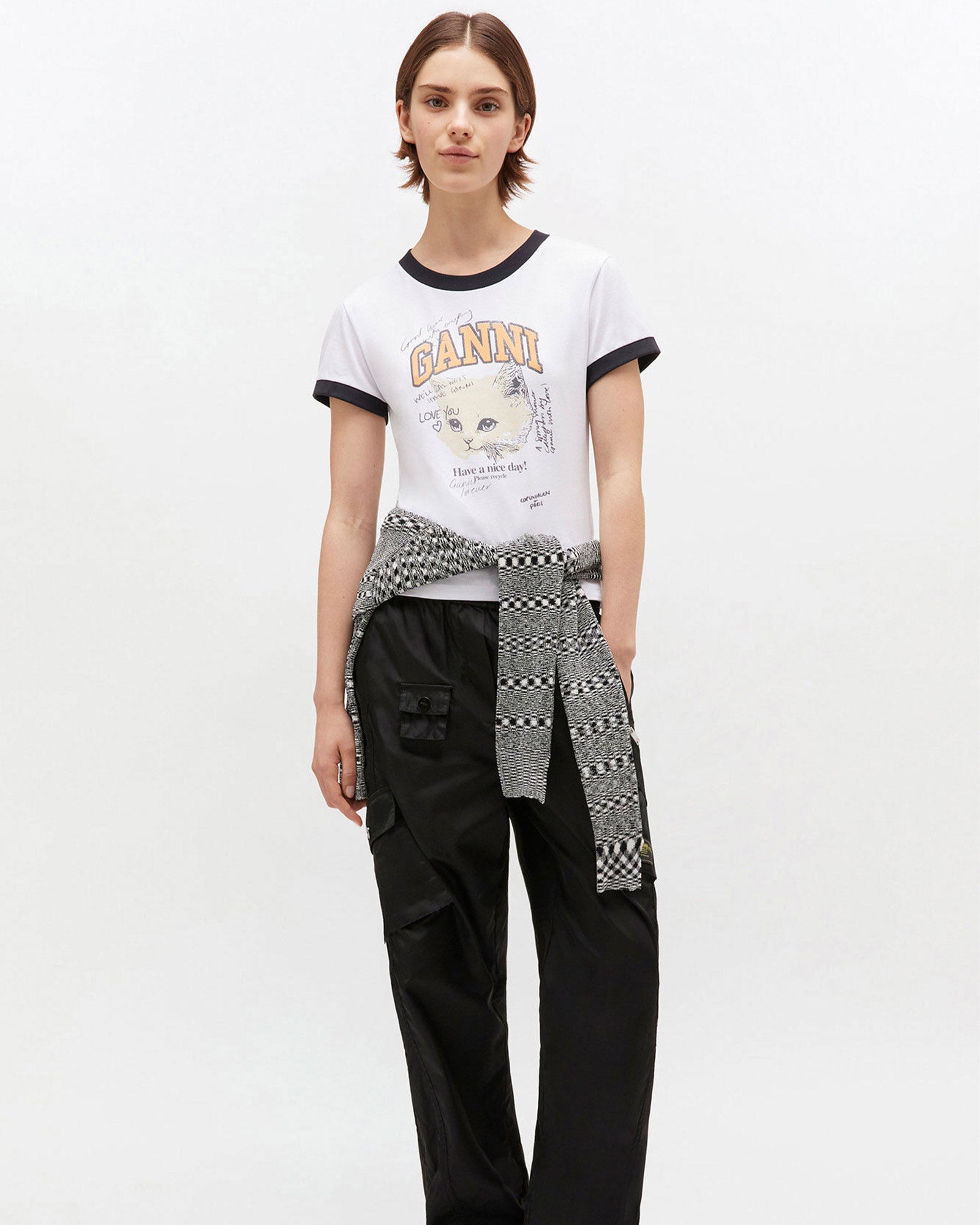 GANNI・ガニー - Tシャツ・カットソー BASIC COTTON JERSEY KITTY FITTED T-SHIRT / WHITE