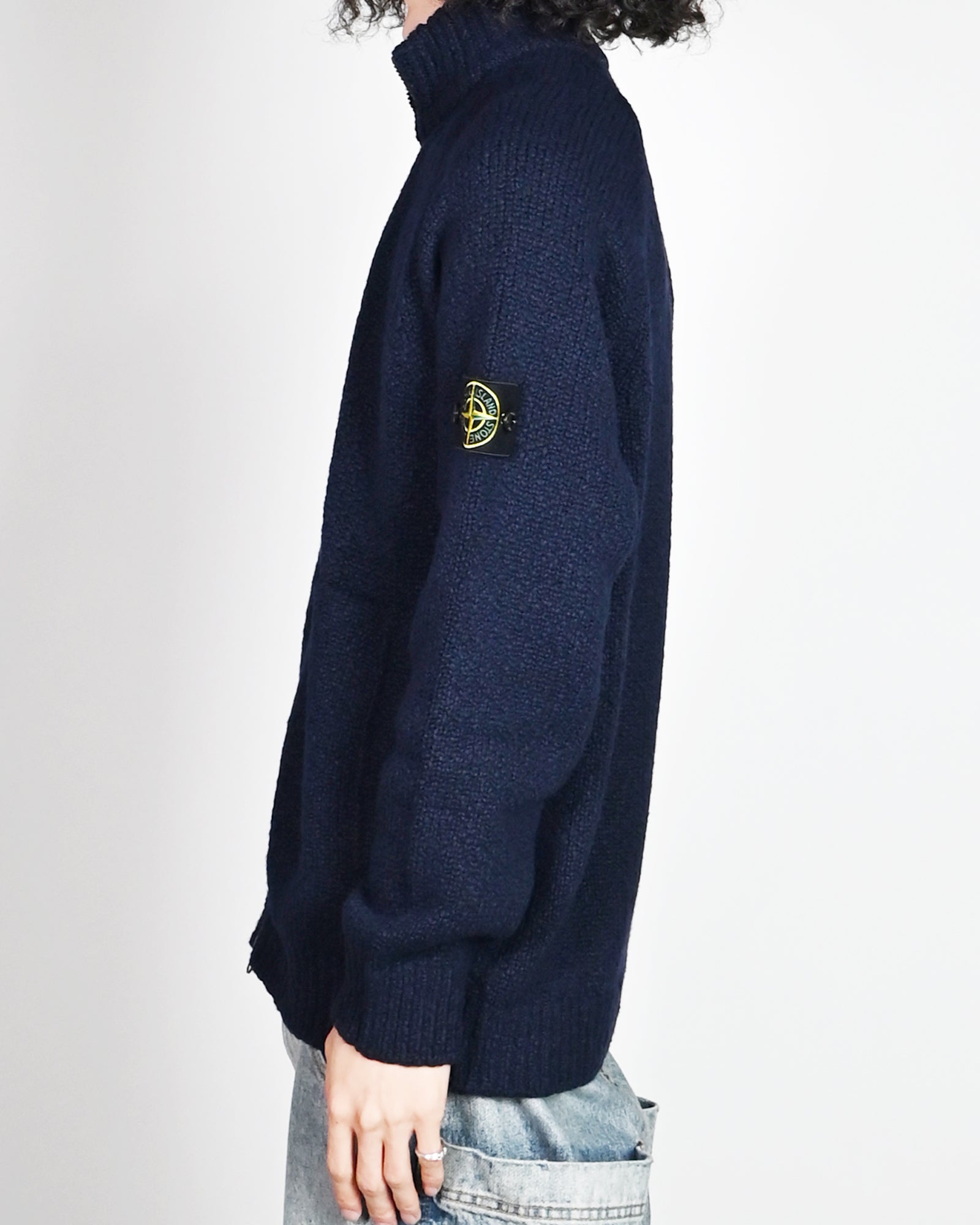 STONE ISLAND・ストーンアイランド - トップス CARDIGAN / NAVY BLUE