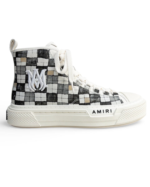 CHECKERED-COURT-HI_grande.jpg?