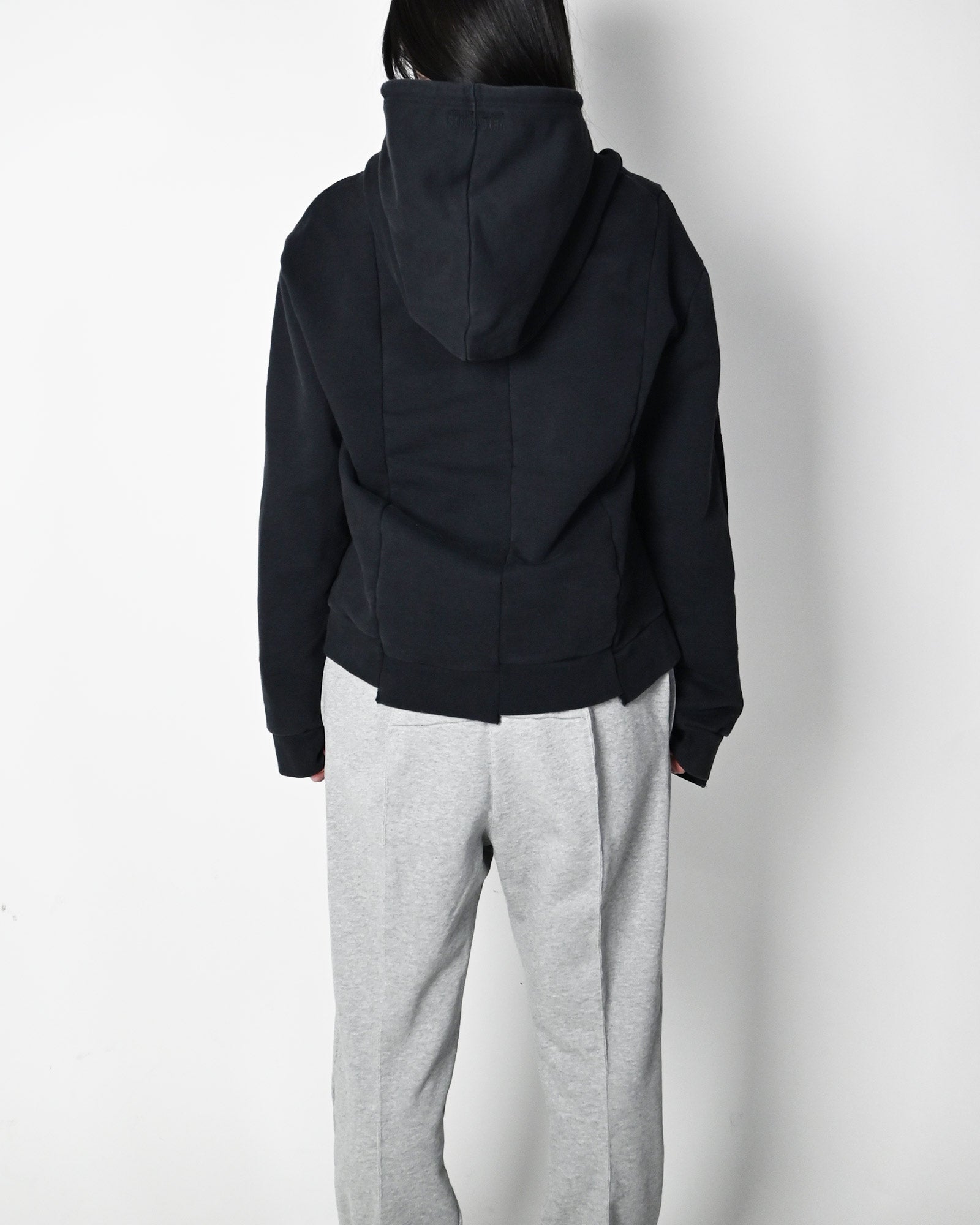 VETEMENTS・ヴェトモン - パーカー・フーディ CUT-UP FITTED HOODIE / BLACK