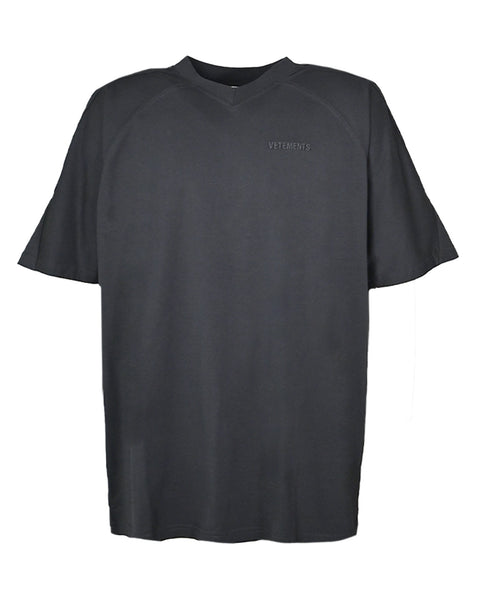 VETEMENTS (ヴェトモン) CUT-UP V-NECK T-SHIRT / BLACK