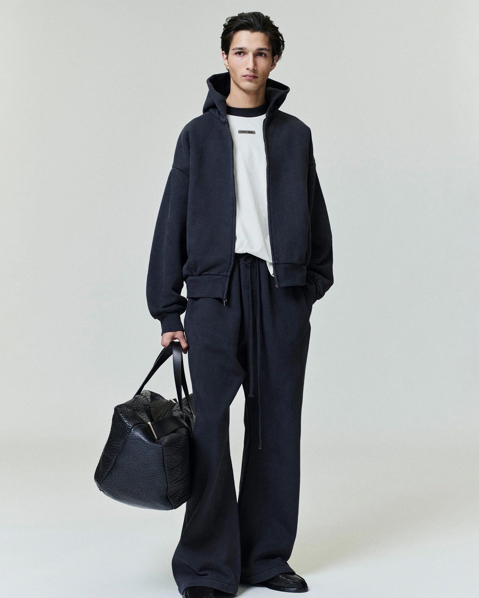 ESSENTIALS・エッセンシャルズ - トップス CLASSIC FULL ZIP HOODIE / BLACK