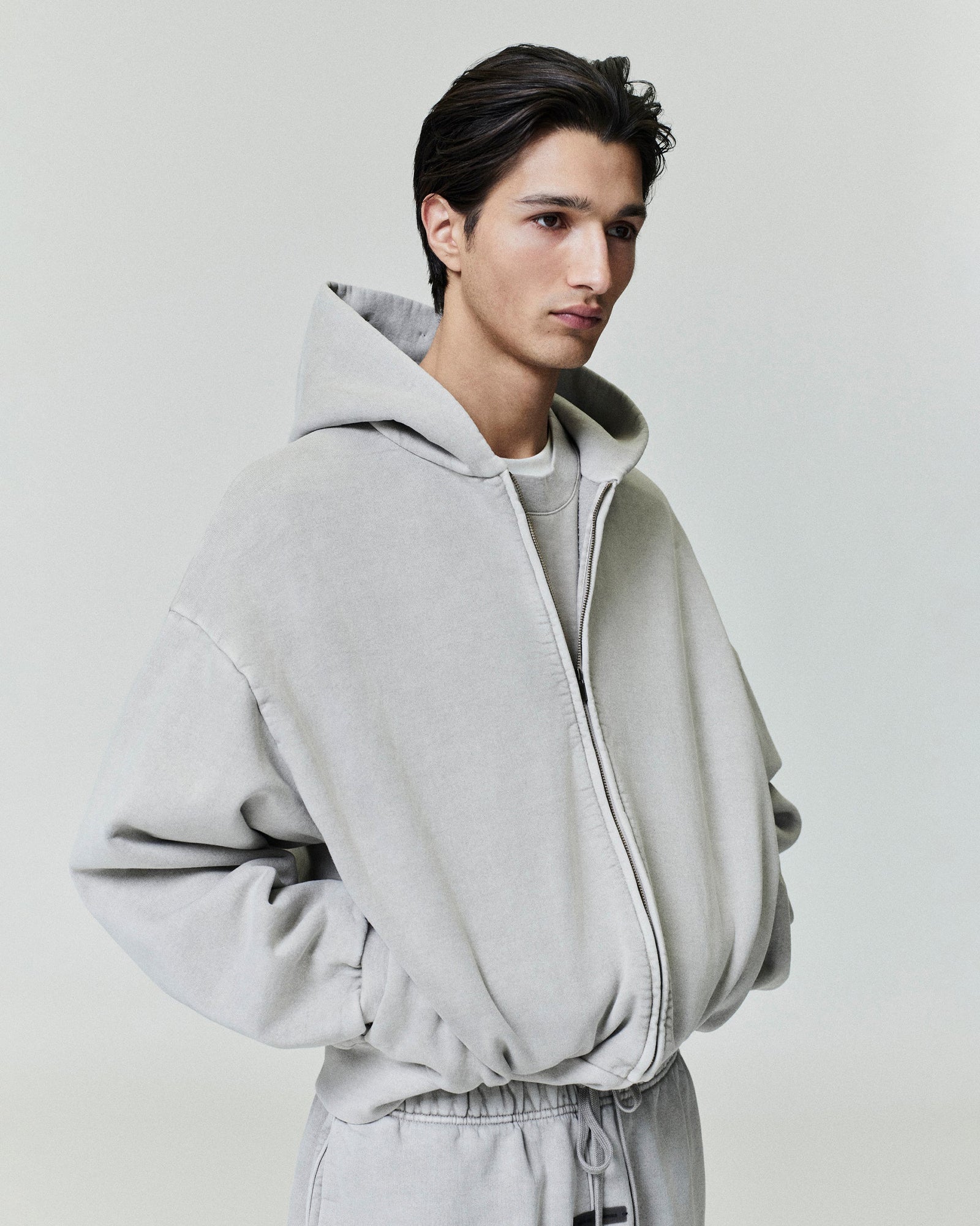 ESSENTIALS・essentials -  CLASSIC FULL ZIP HOODIE / GREY