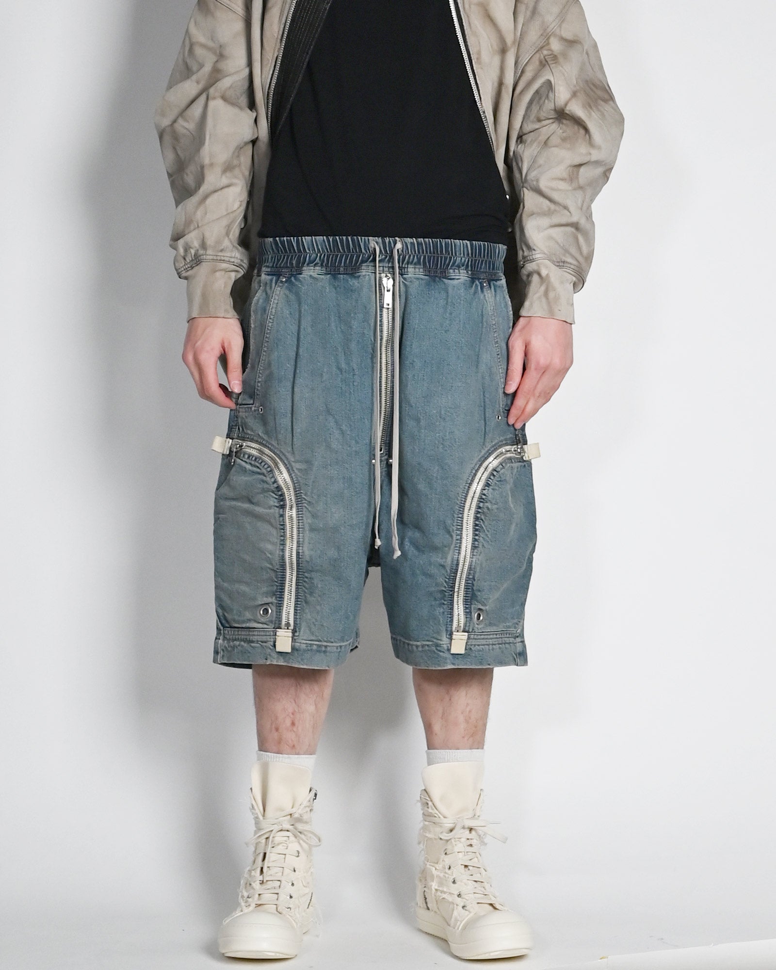 RICK OWENS DRKSHDW・リックオウエンス ダークシャドウ - デニムパンツ SHORTS IN DENIM - BAUHAUS PODS / WASHED INDIGO