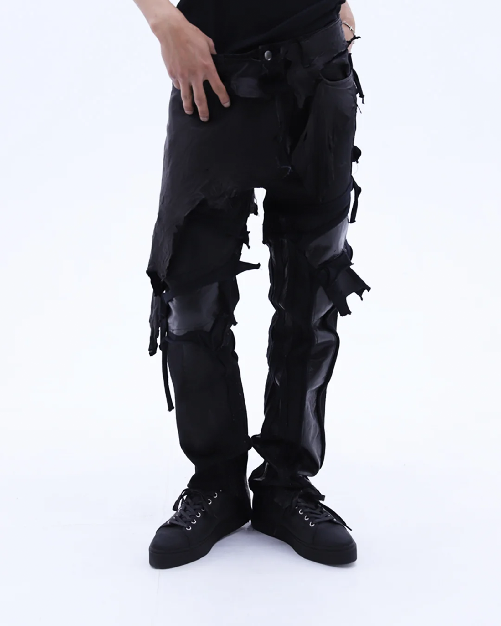 LAST NEST・ラストネスト - ローカットスニーカー DRESSY SNEAKER / BLACK