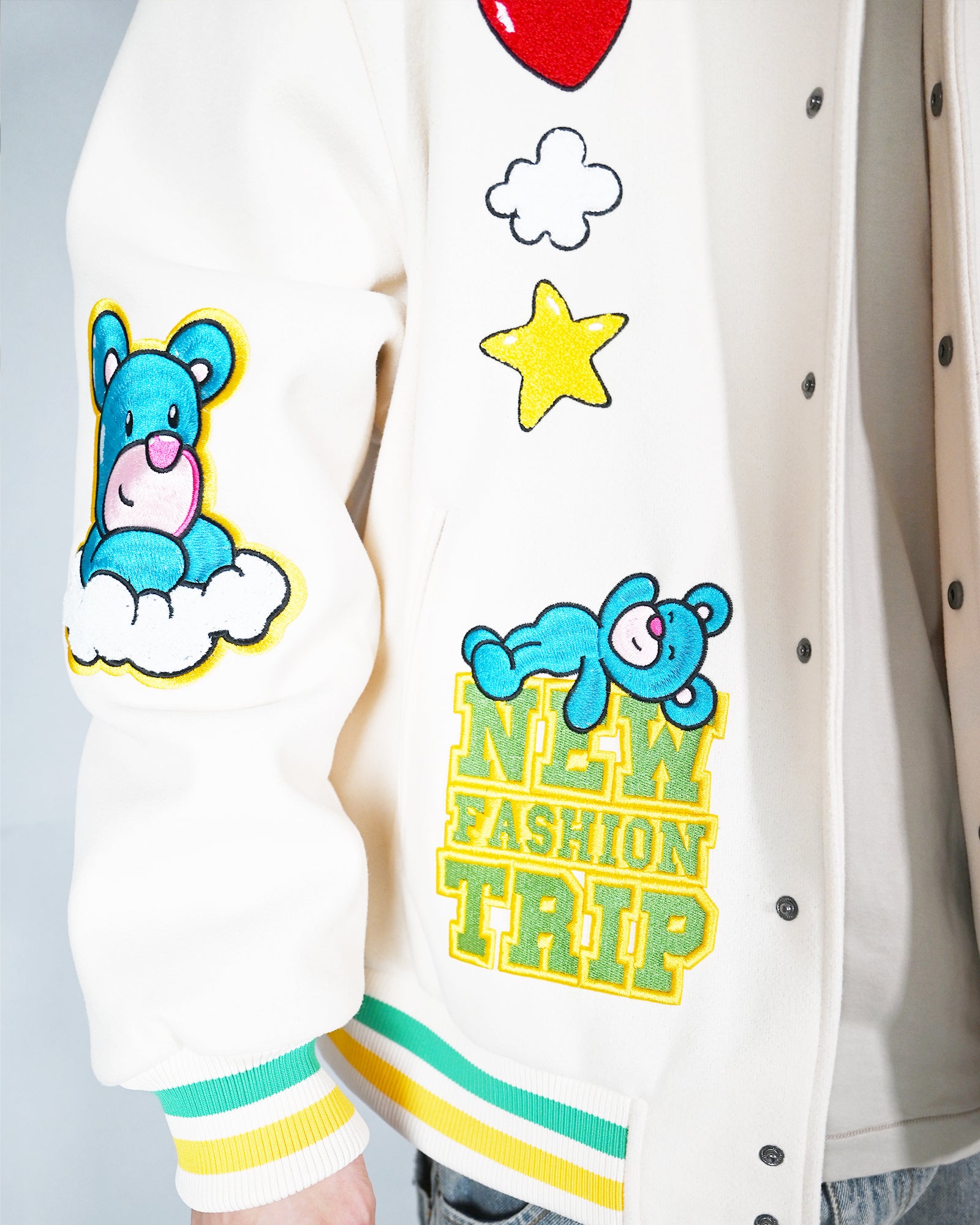 InBetweeners・インビトゥウィーナーズ - ジャケット COLLEGE JACKET UNISEX / CREAM