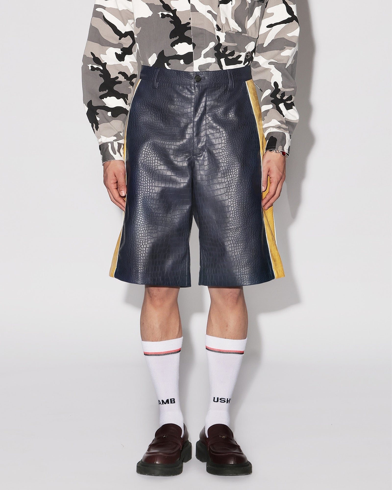 AMBUSH・アンブッシュ - ハーフ・ショートパンツ FAKE CROCODILE LEATHER SHORT PANTS / NAVY