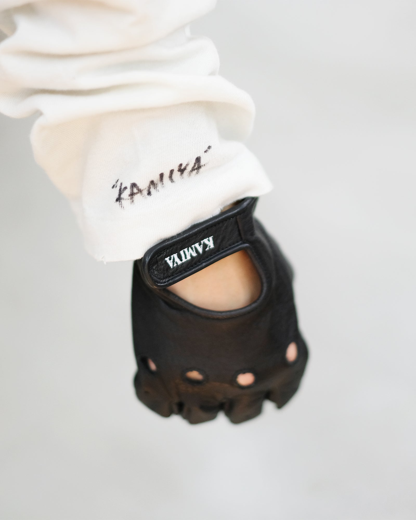 KAMIYA・カミヤ - グローブ FINGERLESS LEATHER GLOVES / BLACK