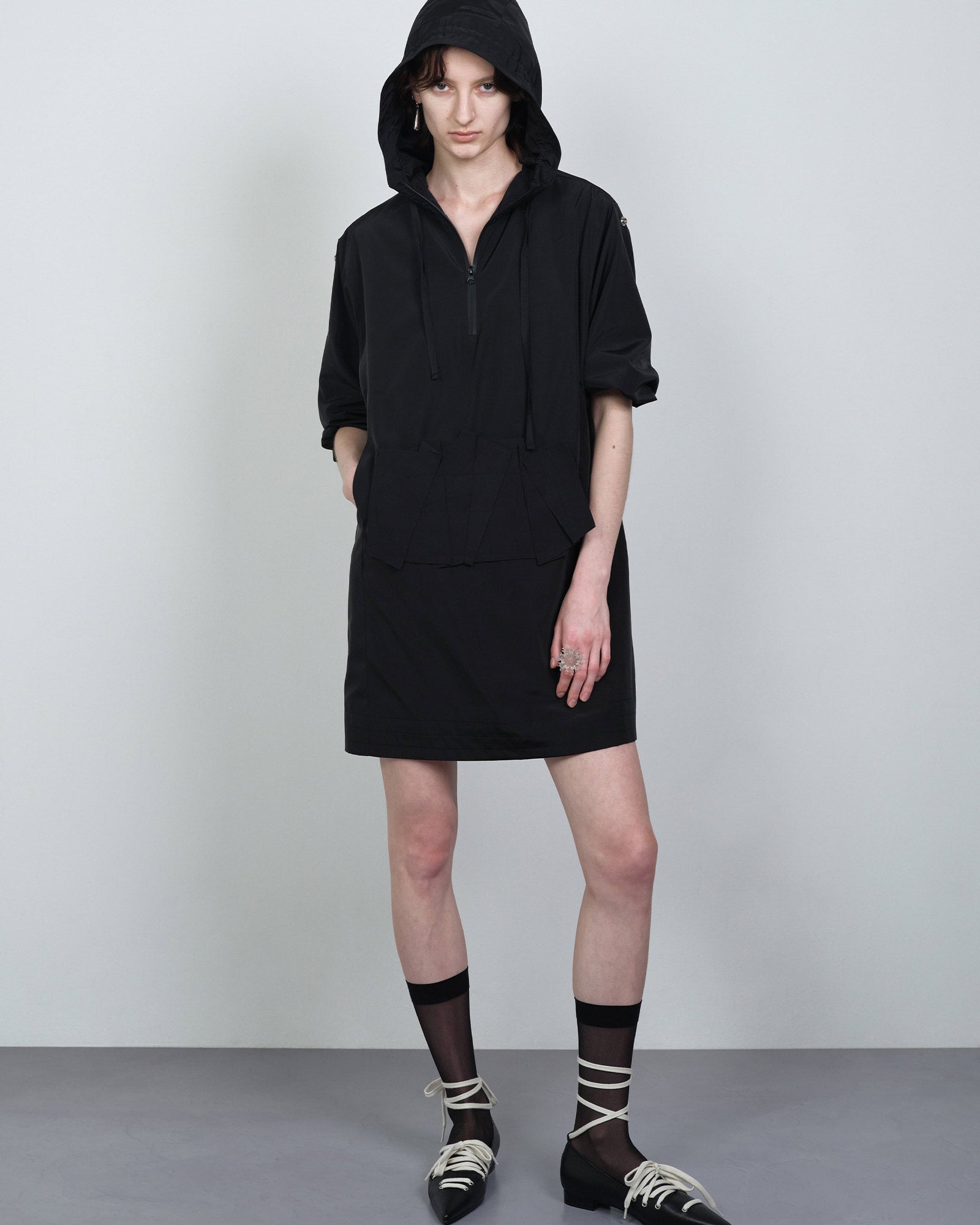 NACHE・Nache -  FOLDED POCKET HOODIE DRESS / BLACK