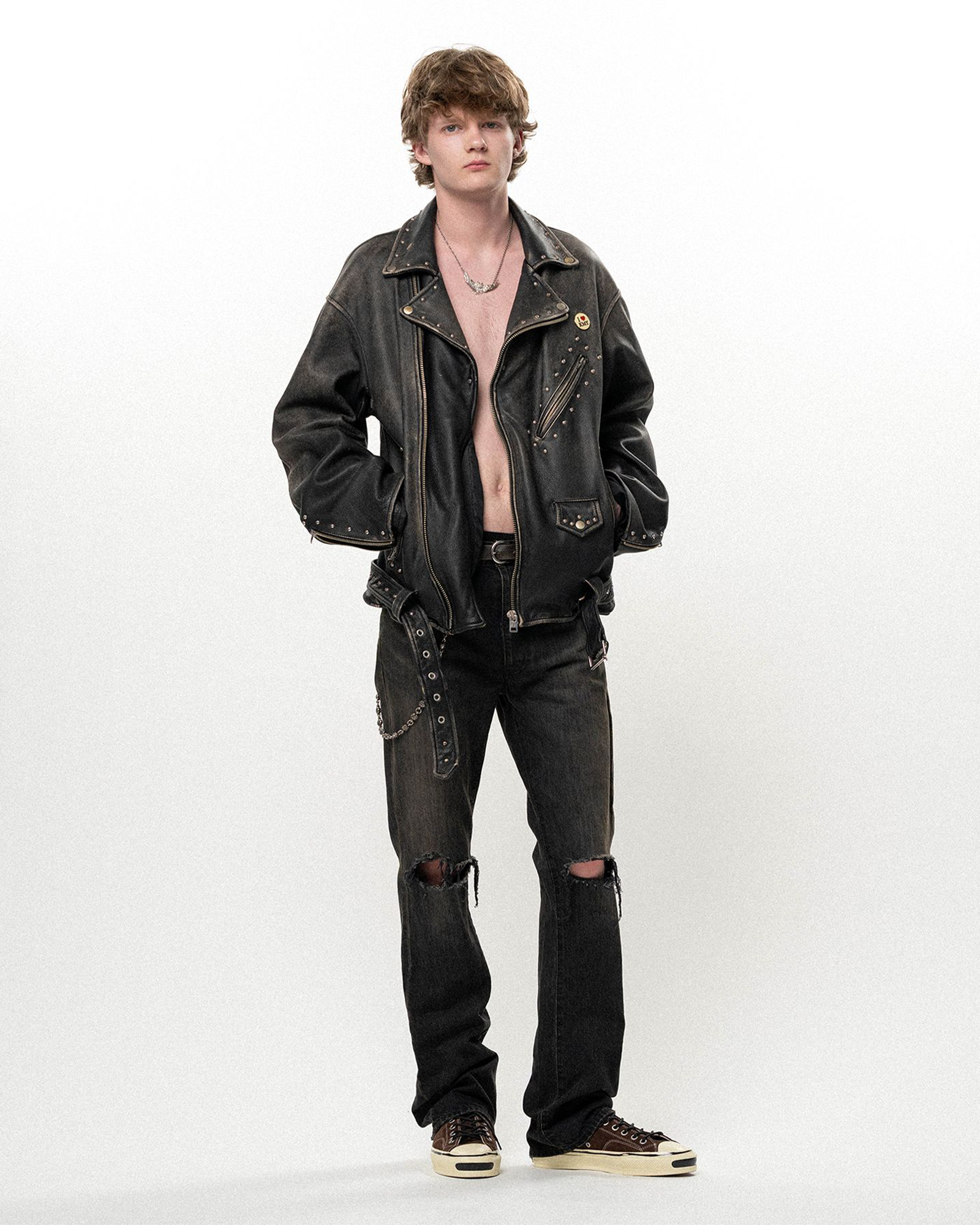 KAMIYA・Kamiya -  DISTRESSED SLIM BOOTCUT JEANS / BLACK