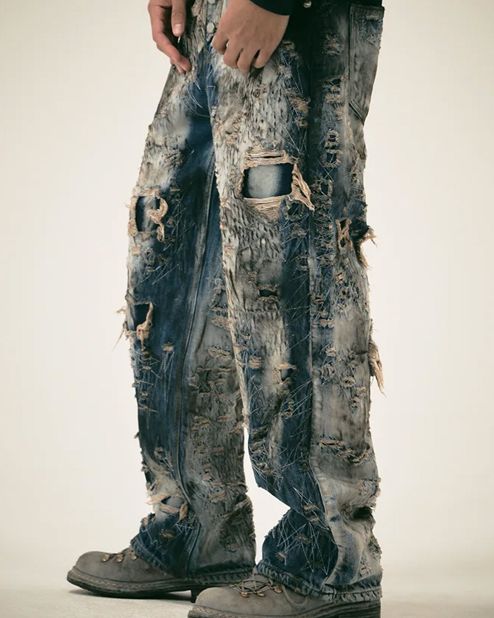 THUG CLUB・サグクラブ - デニムパンツ HARD-WASHED DAMAGED DENIM PANTS / BLUE