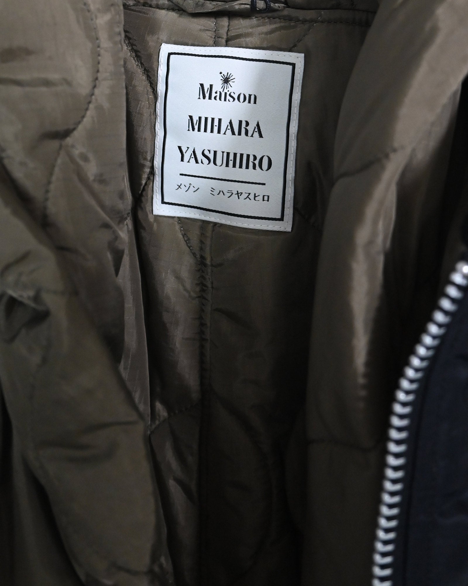 MIHARA YASUHIRO・Yasuhiro Mihara -  HOODED BOMBER JACKET / BLACK