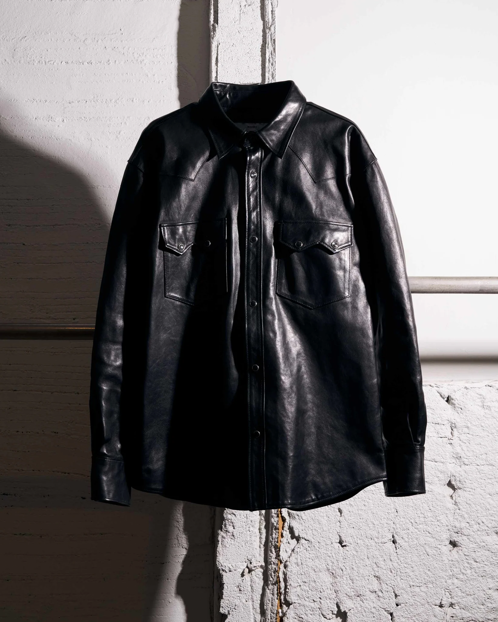MASSES・マシス - ジャケット HORSE LEATHER SHIRT VINTAGE W / BLACK