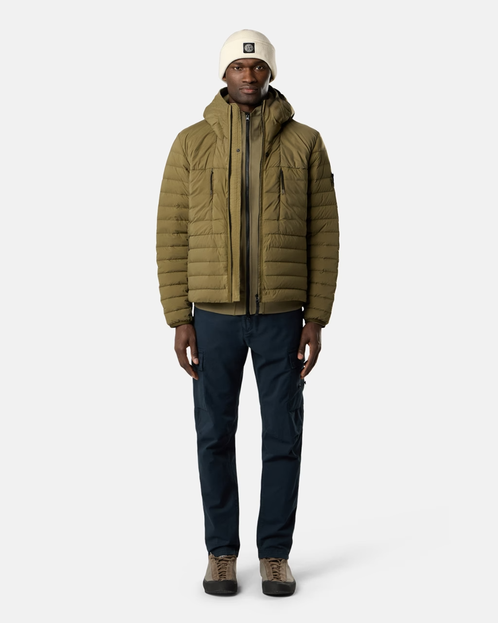 STONE ISLAND・ストーンアイランド - ダウンジャケット "SEAMLESS TUNNEL NYLON DOWN-TC JACKET 26AW-4100107" / MILITARY GREEN