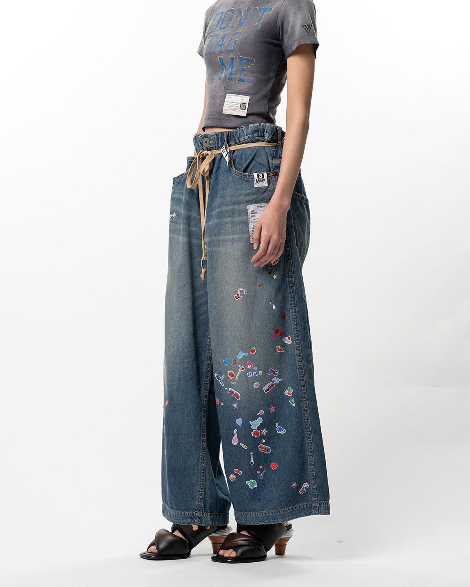 MIHARA YASUHIRO・ミハラヤスヒロ - デニムパンツ DENIM HUGE DETAIL PANTS w KIDS STICKER / INDIGO