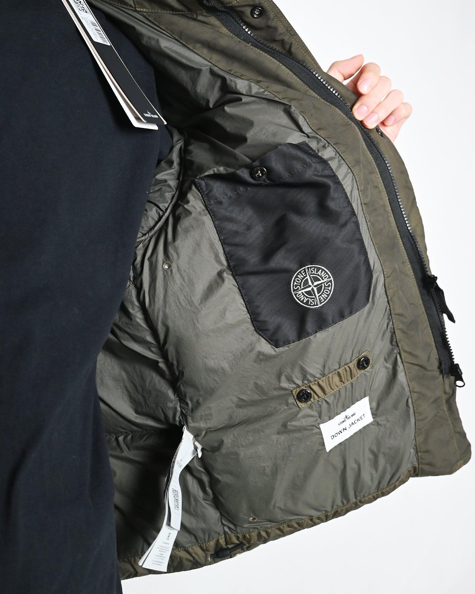 STONE ISLAND・stone island -  CRINKLE REPS NY RECYCLED NYLON / VERDE MILITARE