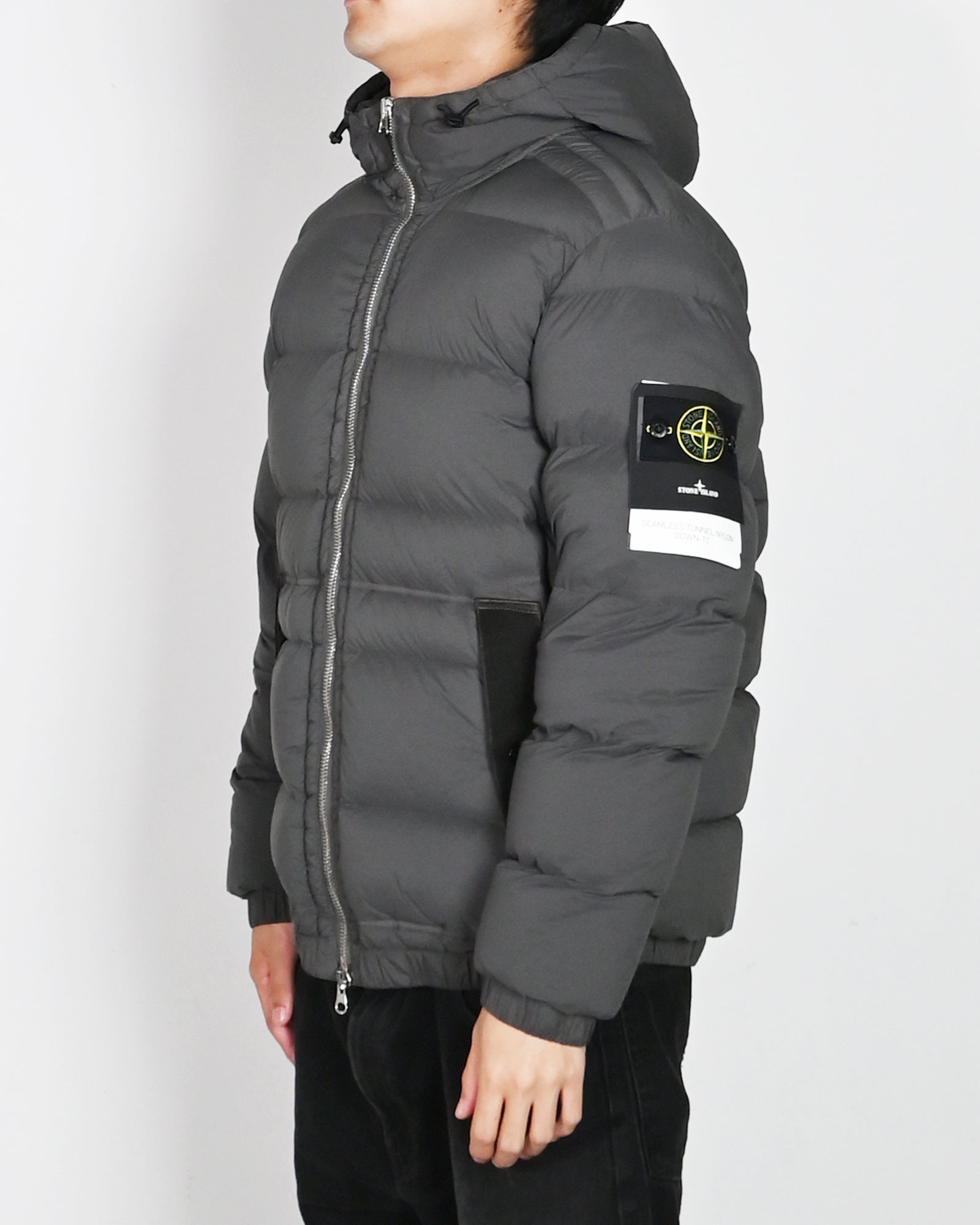 STONE ISLAND・stone island -  CRINKLE REPS NY RECYCLED NYLON / LEAD GREY